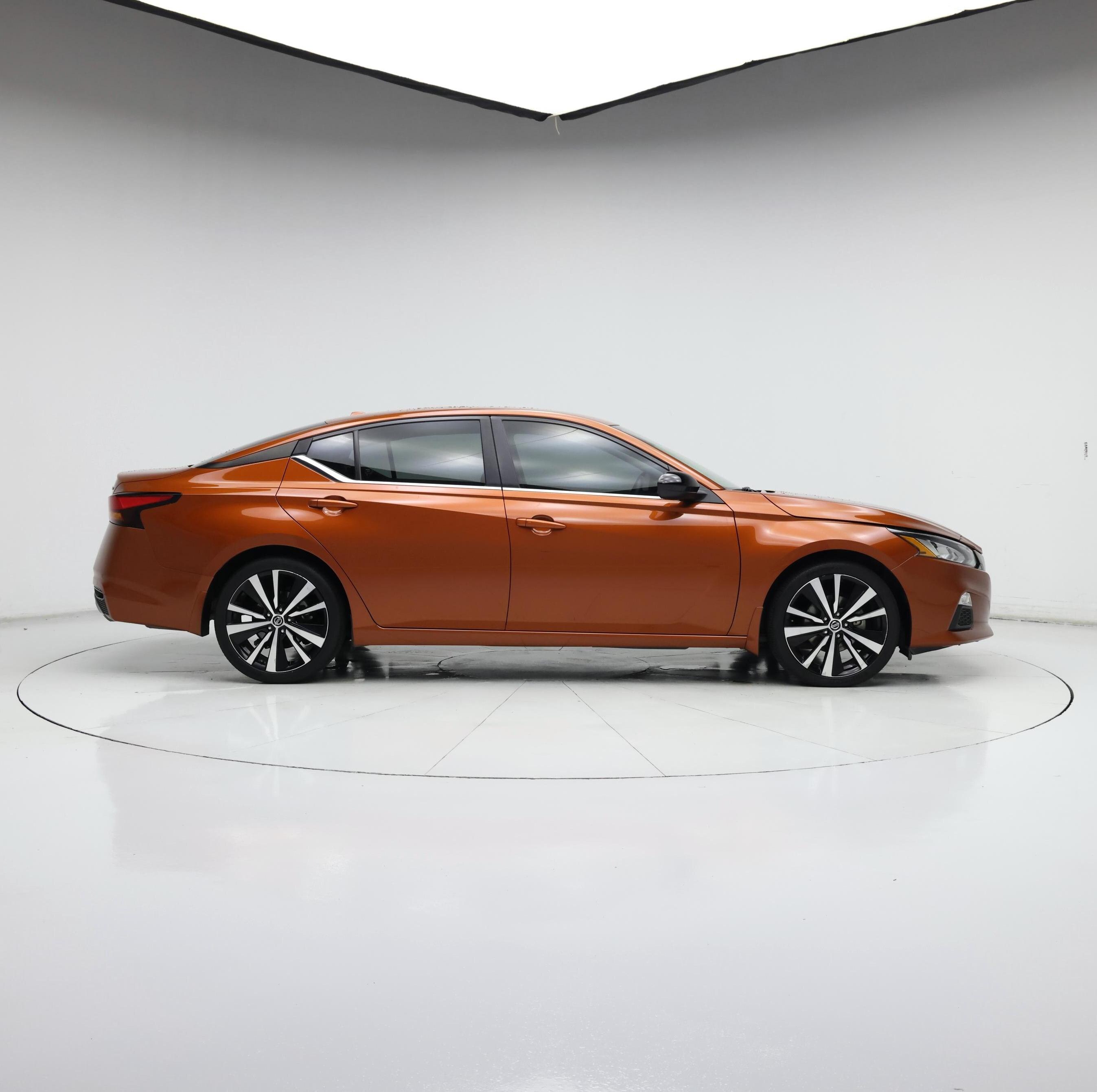 Thumbnail: 2021 Nissan Altima - 7
