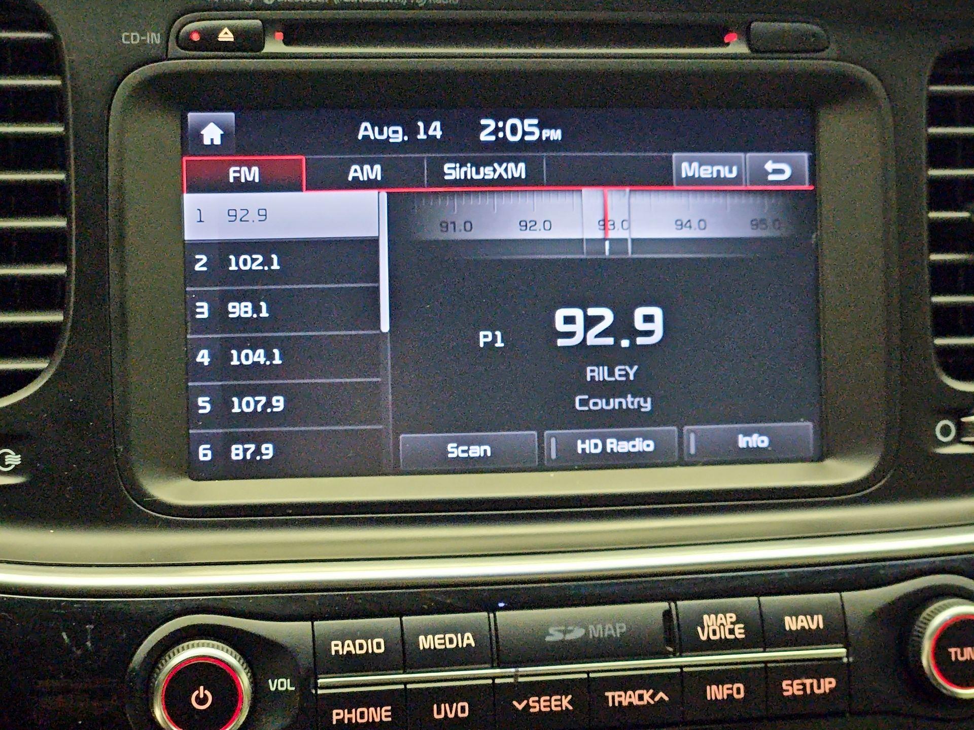 Thumbnail: 2015 Kia Optima - 16