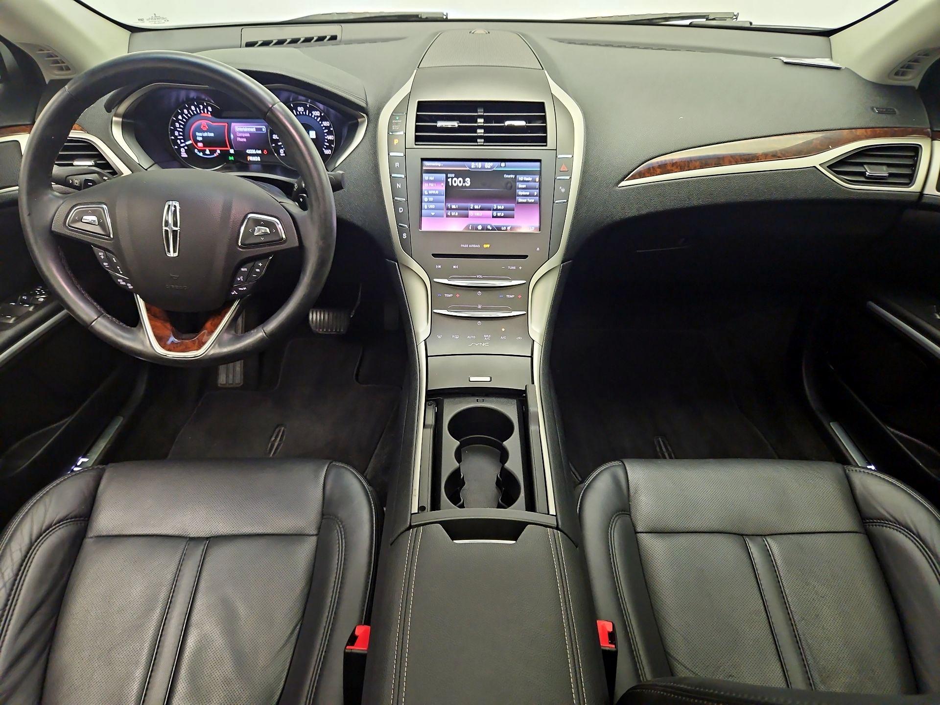 Thumbnail: 2016 Lincoln MKZ - 9