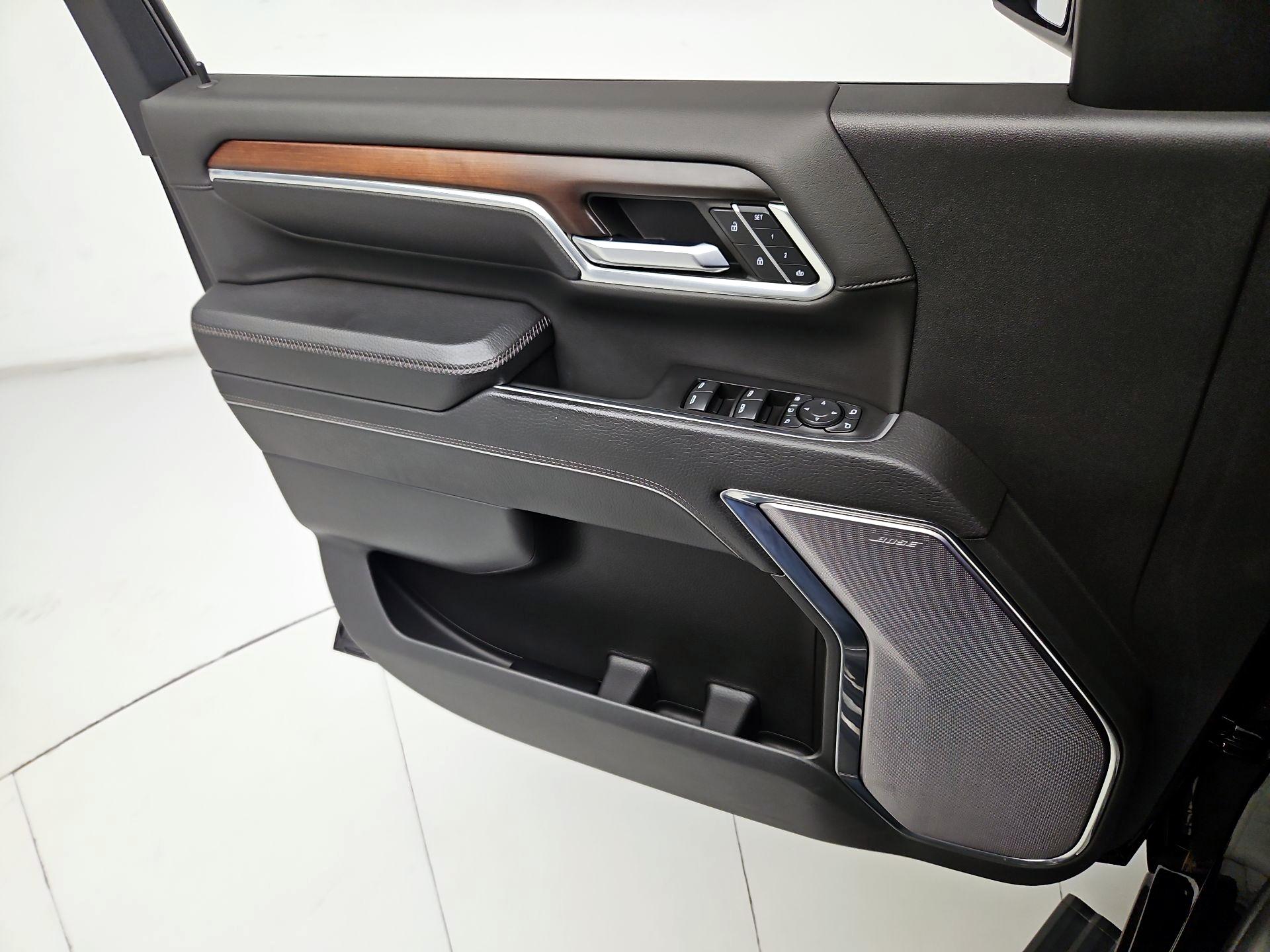 Thumbnail: 2024 GMC Sierra 2500 - 12