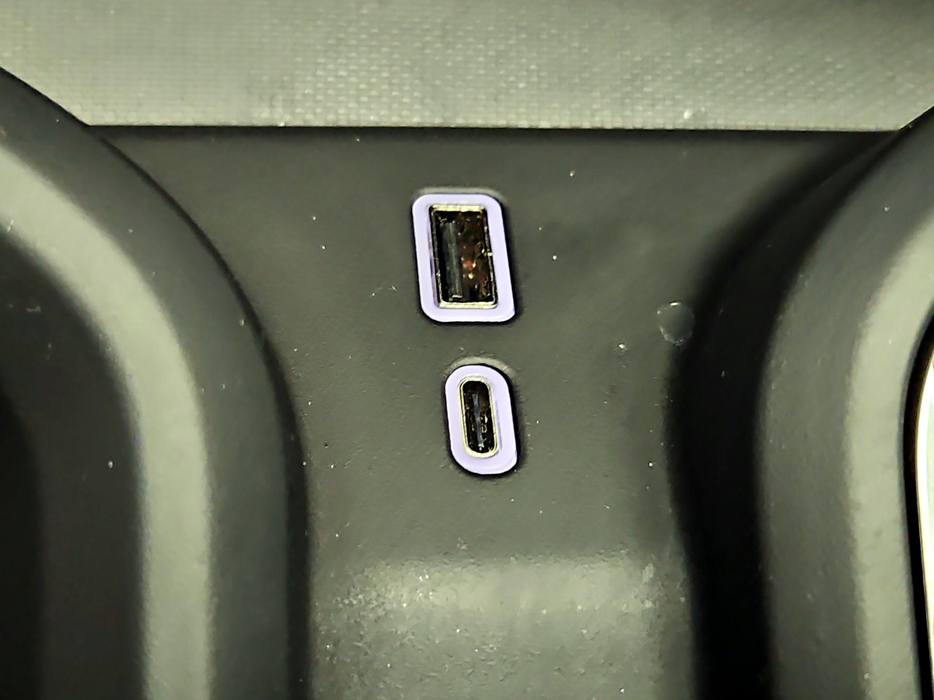 Thumbnail: 2024 GMC Sierra 2500 - 19