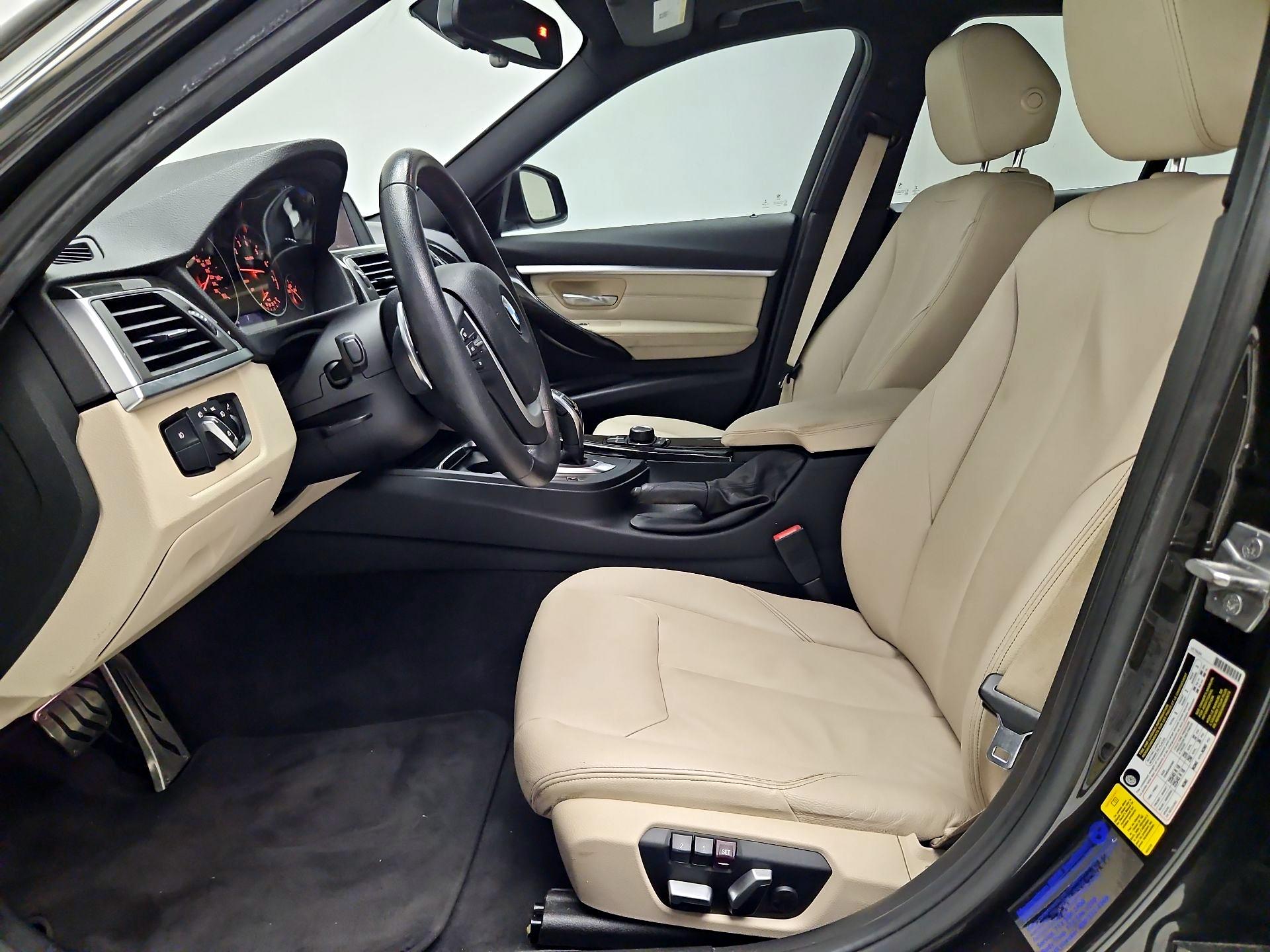 Thumbnail: 2016 BMW 3 Series - 11