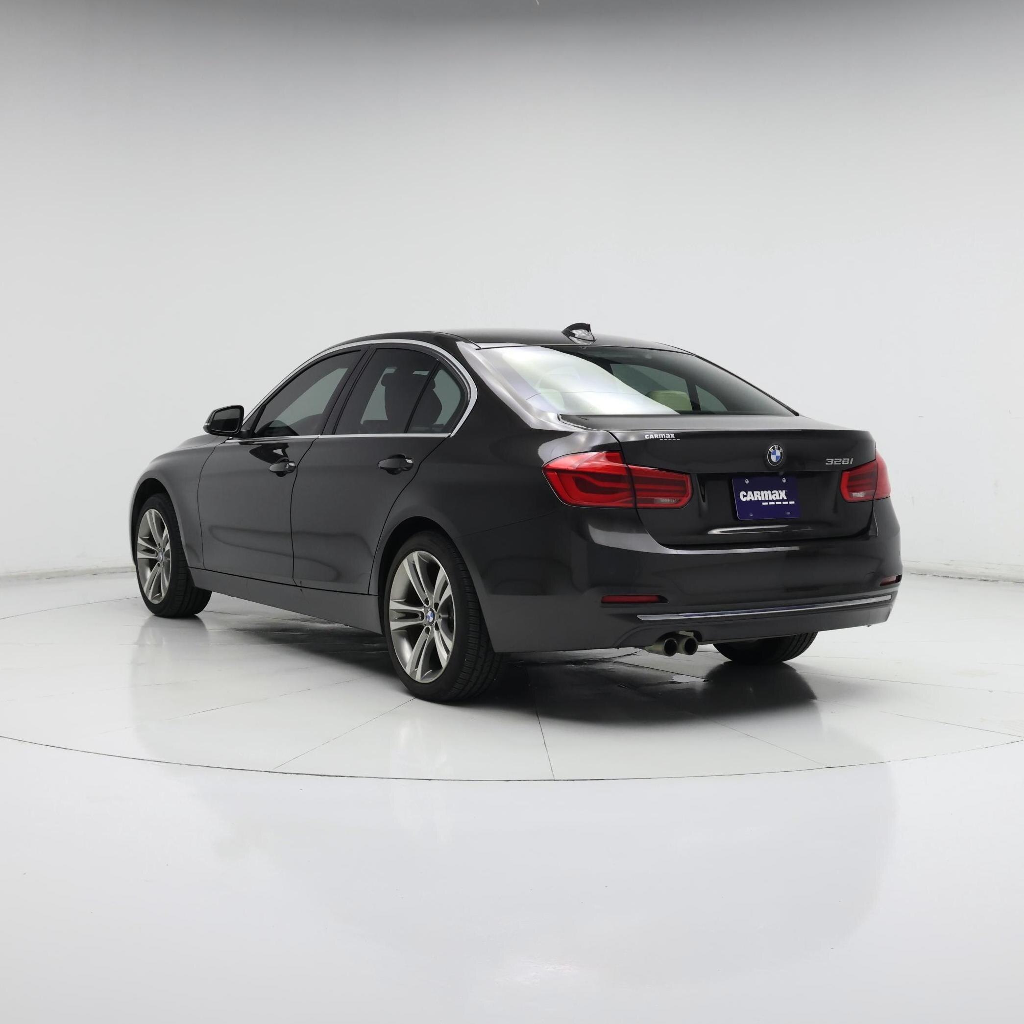 Thumbnail: 2016 BMW 3 Series - 2