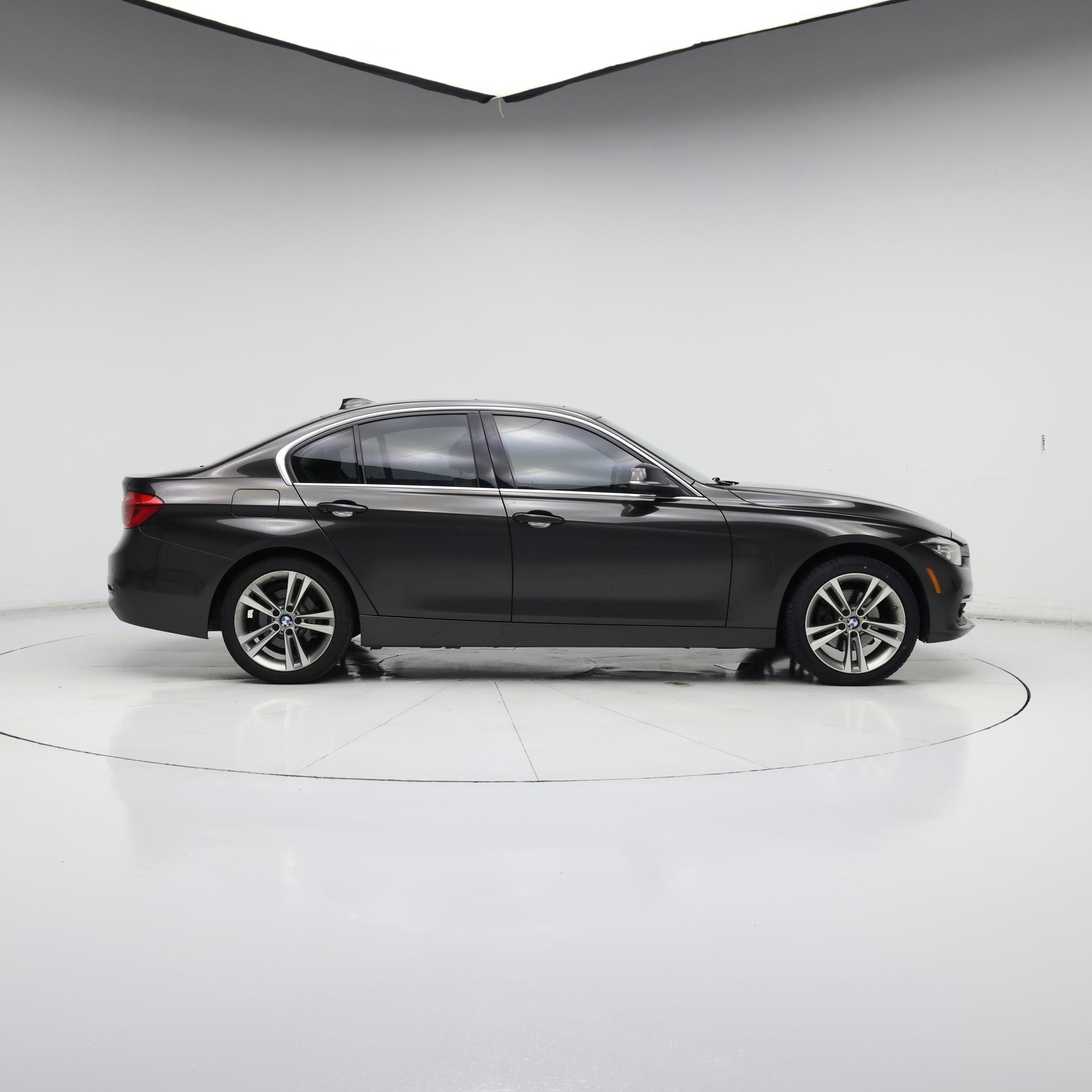 Thumbnail: 2016 BMW 3 Series - 7