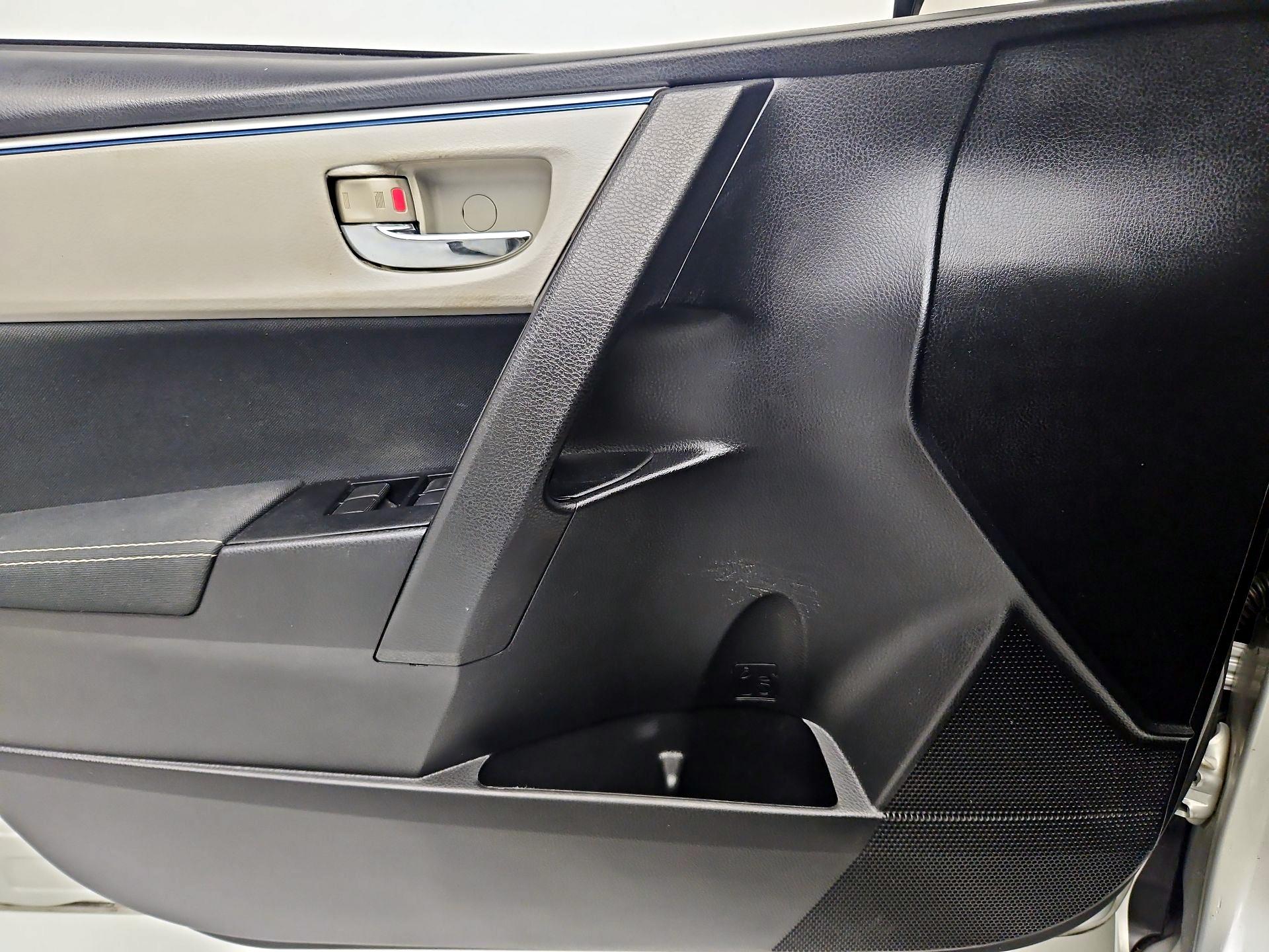 Thumbnail: 2014 Toyota Corolla - 12