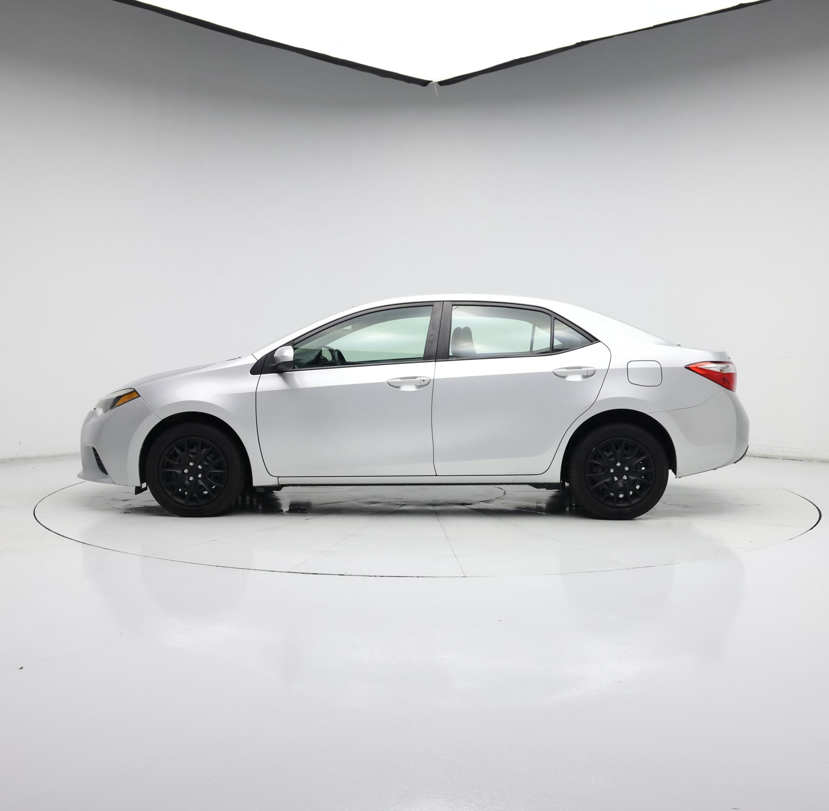 Thumbnail: 2014 Toyota Corolla - 3