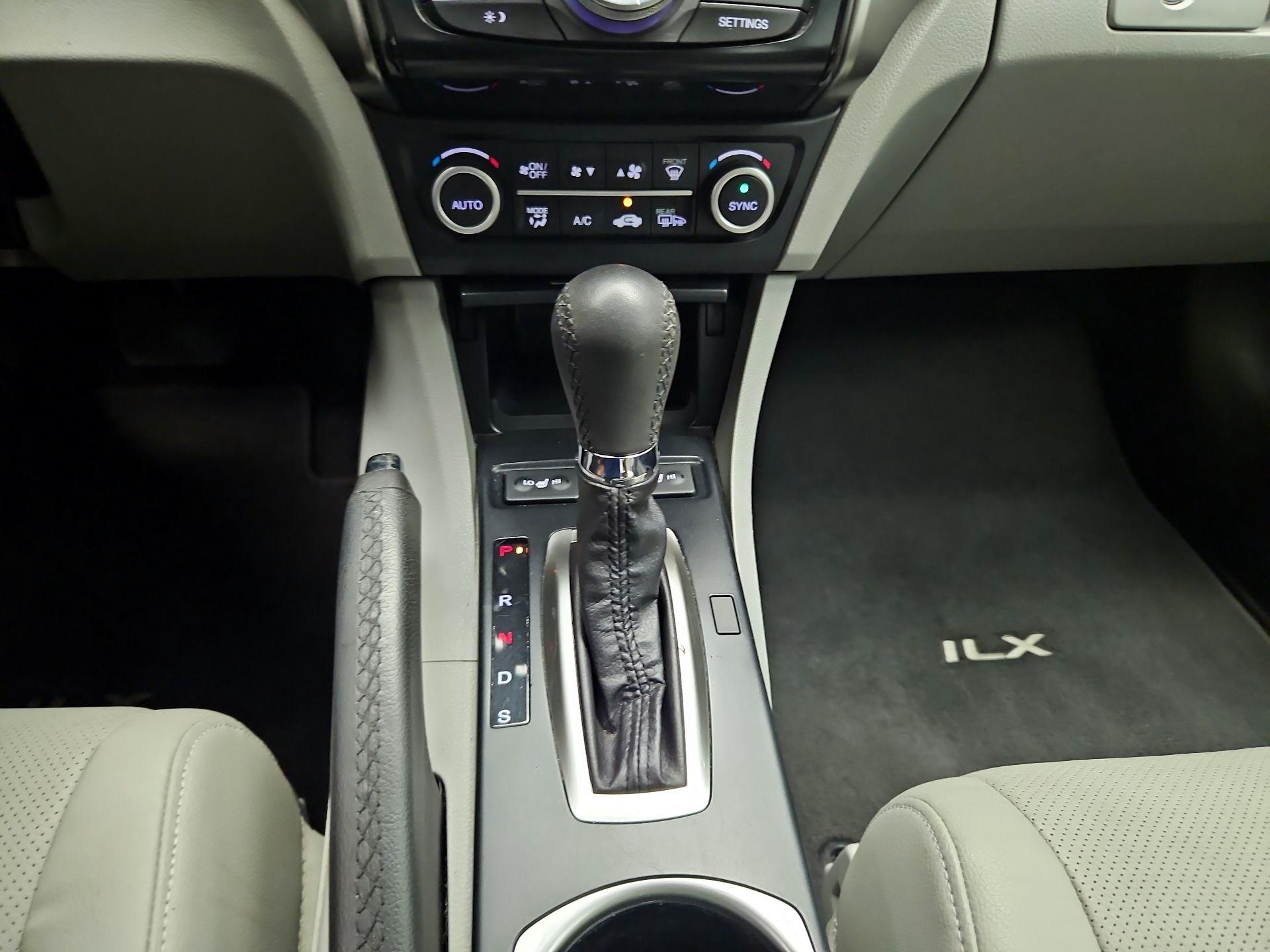 Thumbnail: 2017 Acura ILX - 16