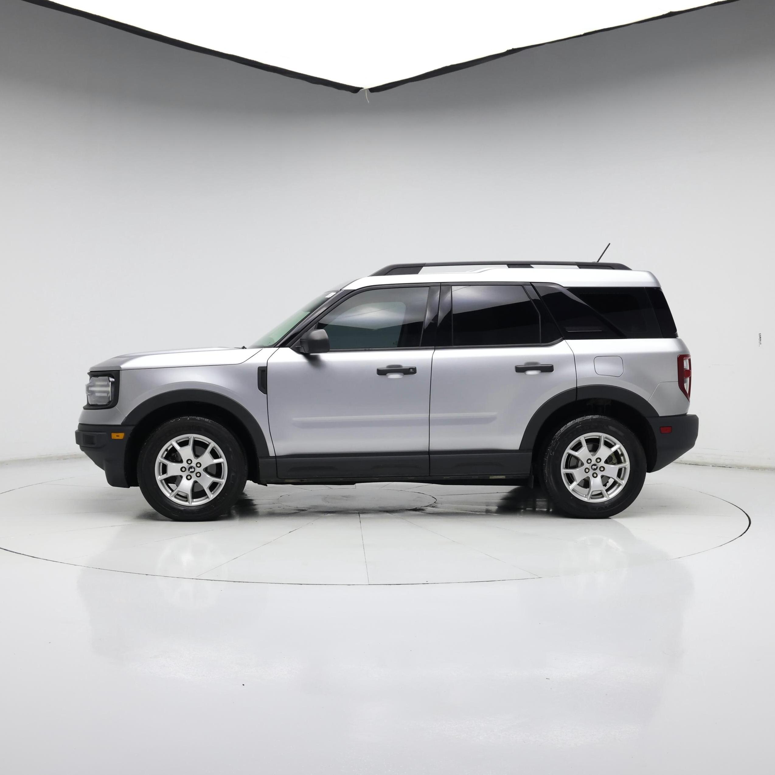 Thumbnail: 2022 Ford Bronco Sport - 3