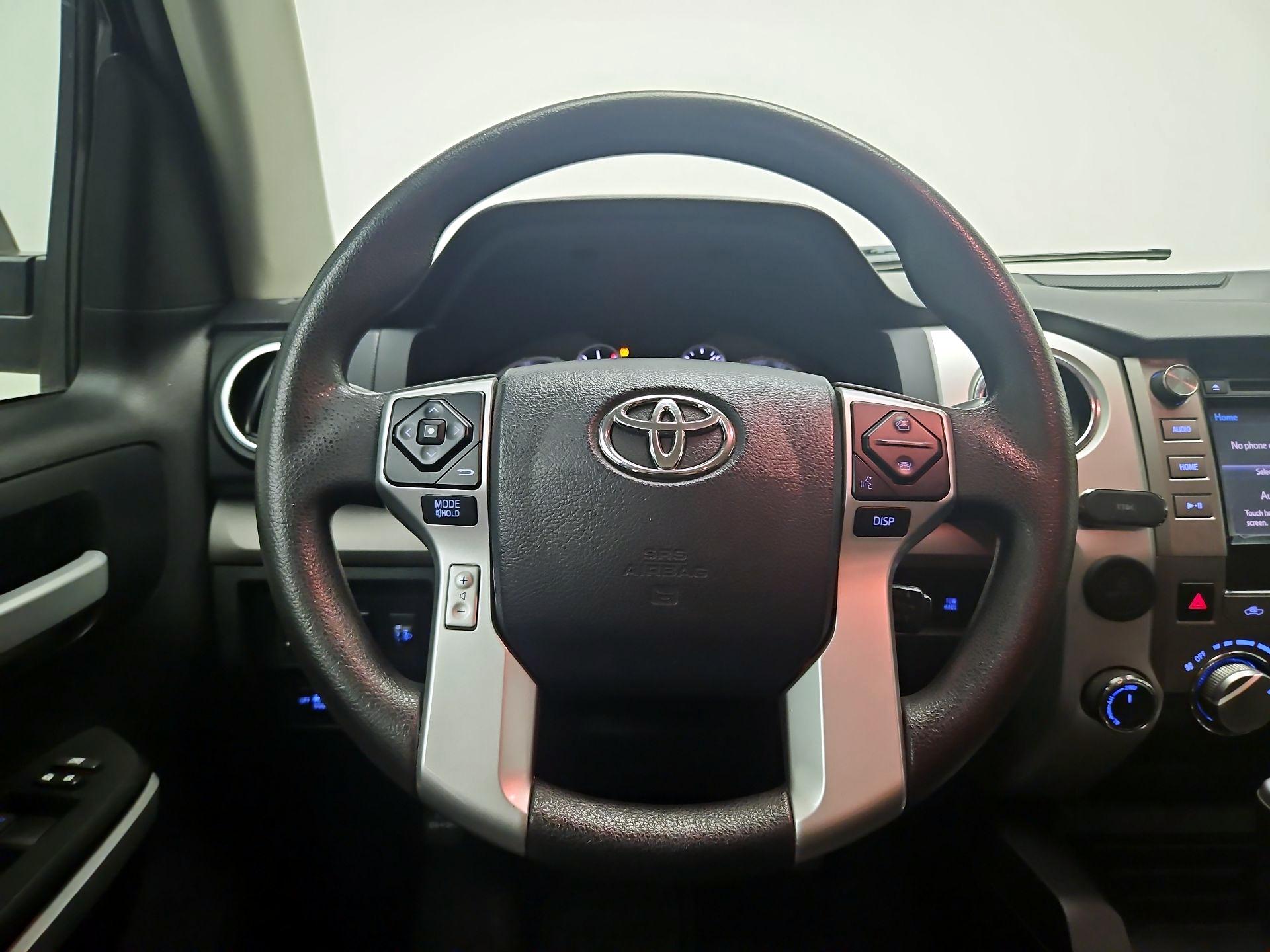 Thumbnail: 2015 Toyota Tundra - 10