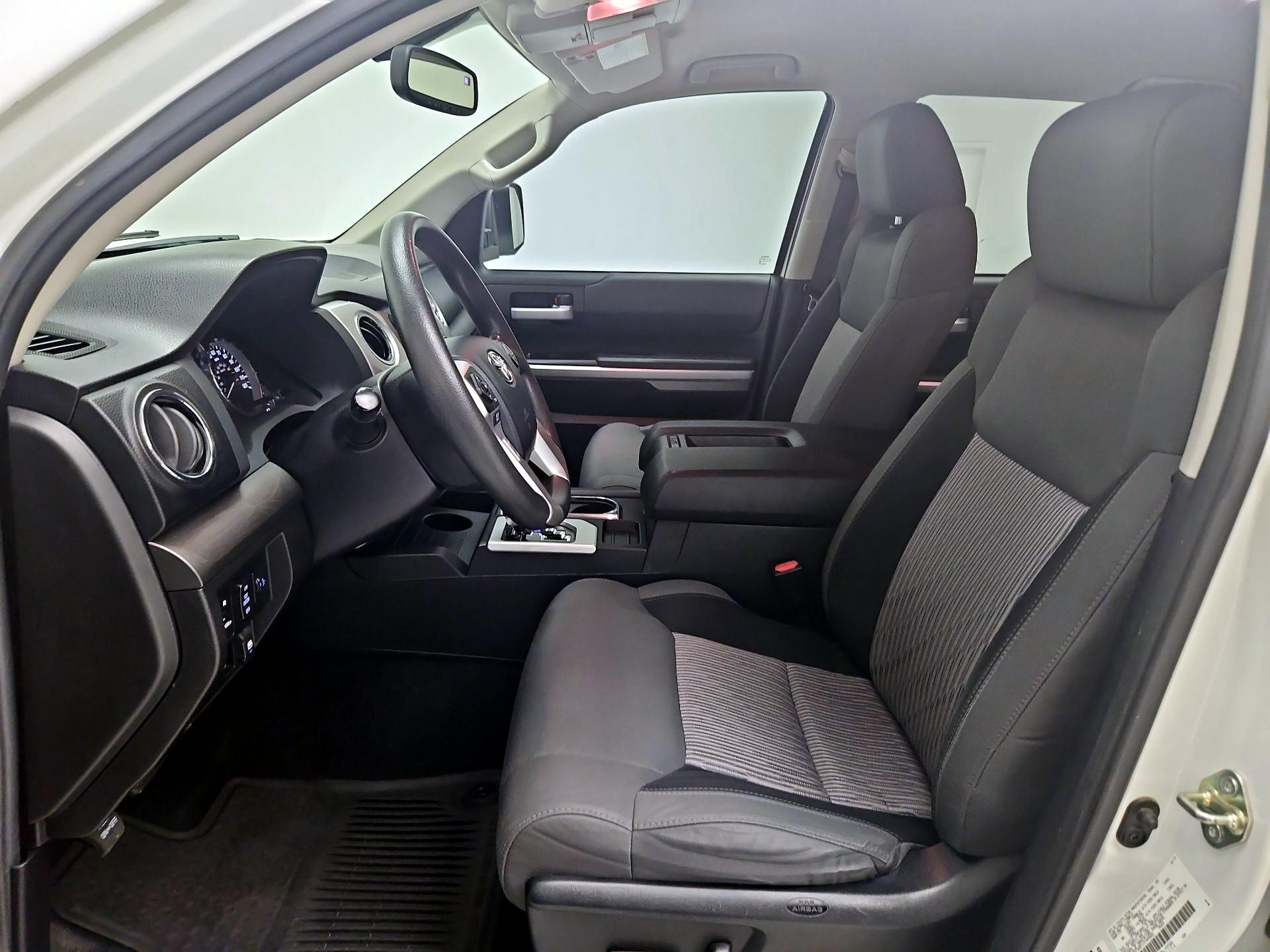 Thumbnail: 2015 Toyota Tundra - 11