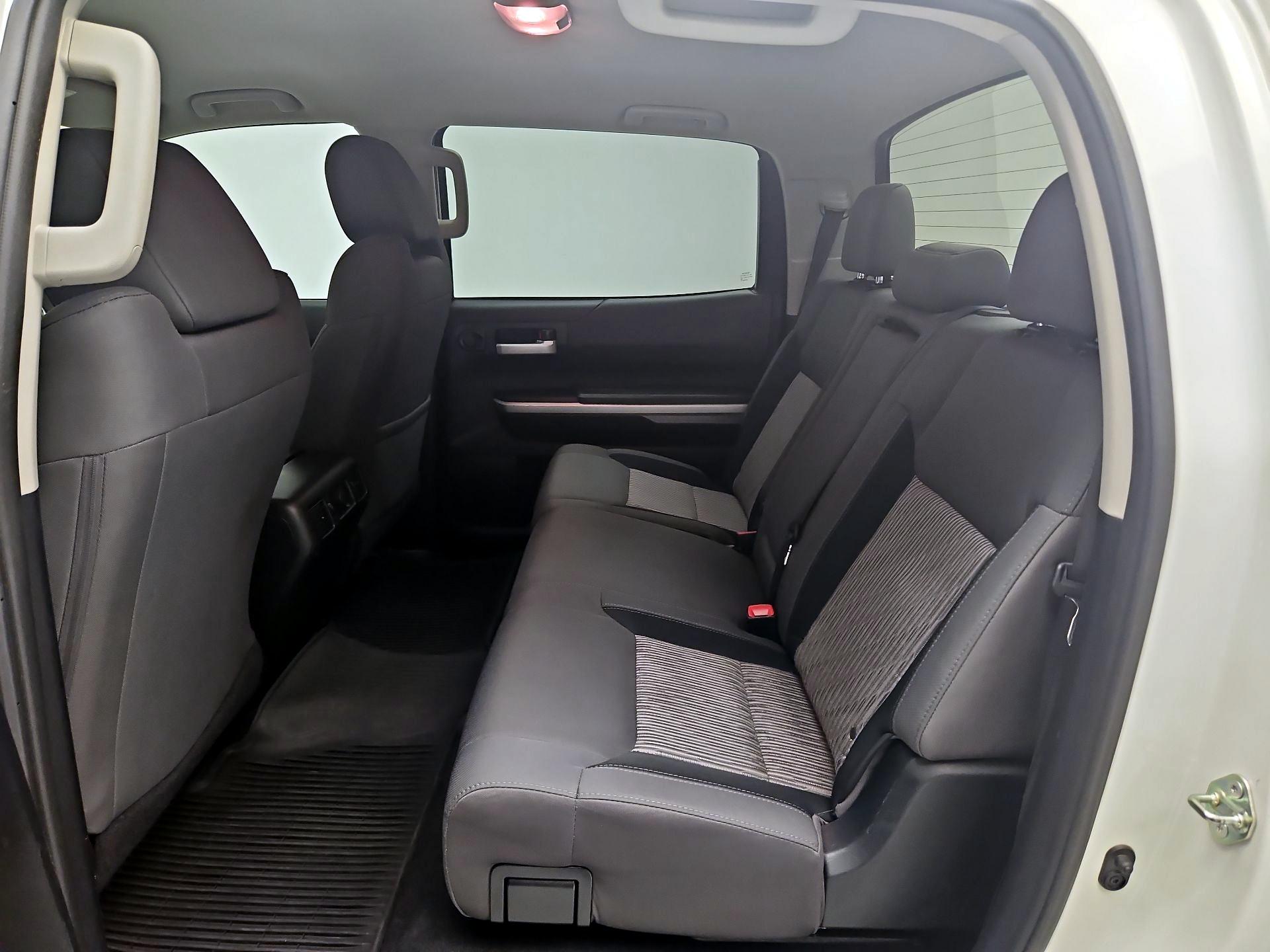Thumbnail: 2015 Toyota Tundra - 19