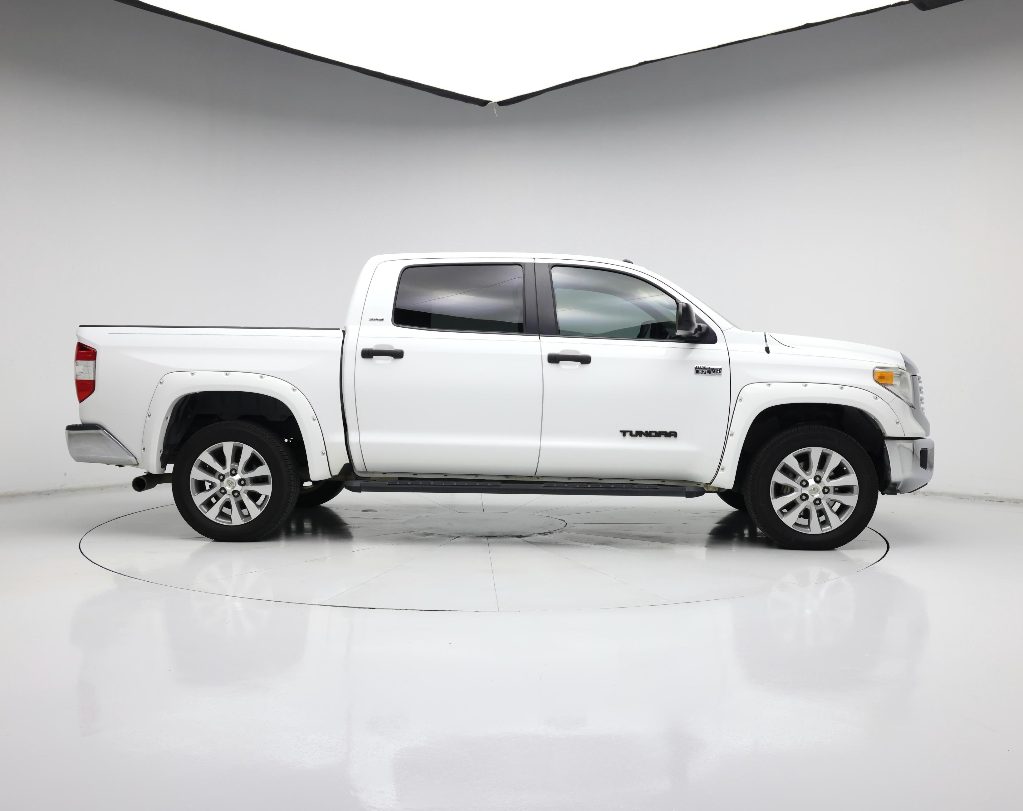 Thumbnail: 2015 Toyota Tundra - 7