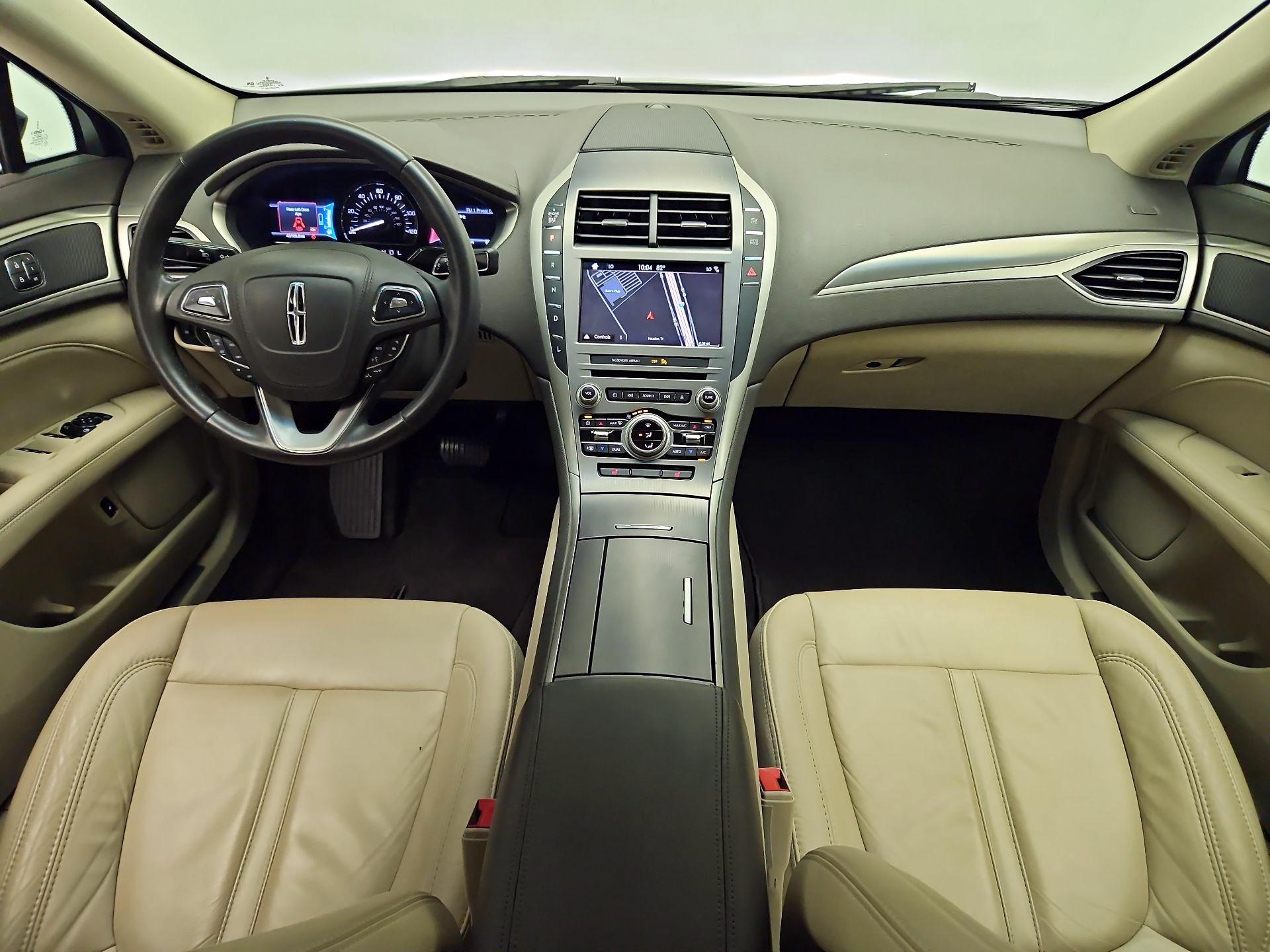 Thumbnail: 2017 Lincoln MKZ - 9