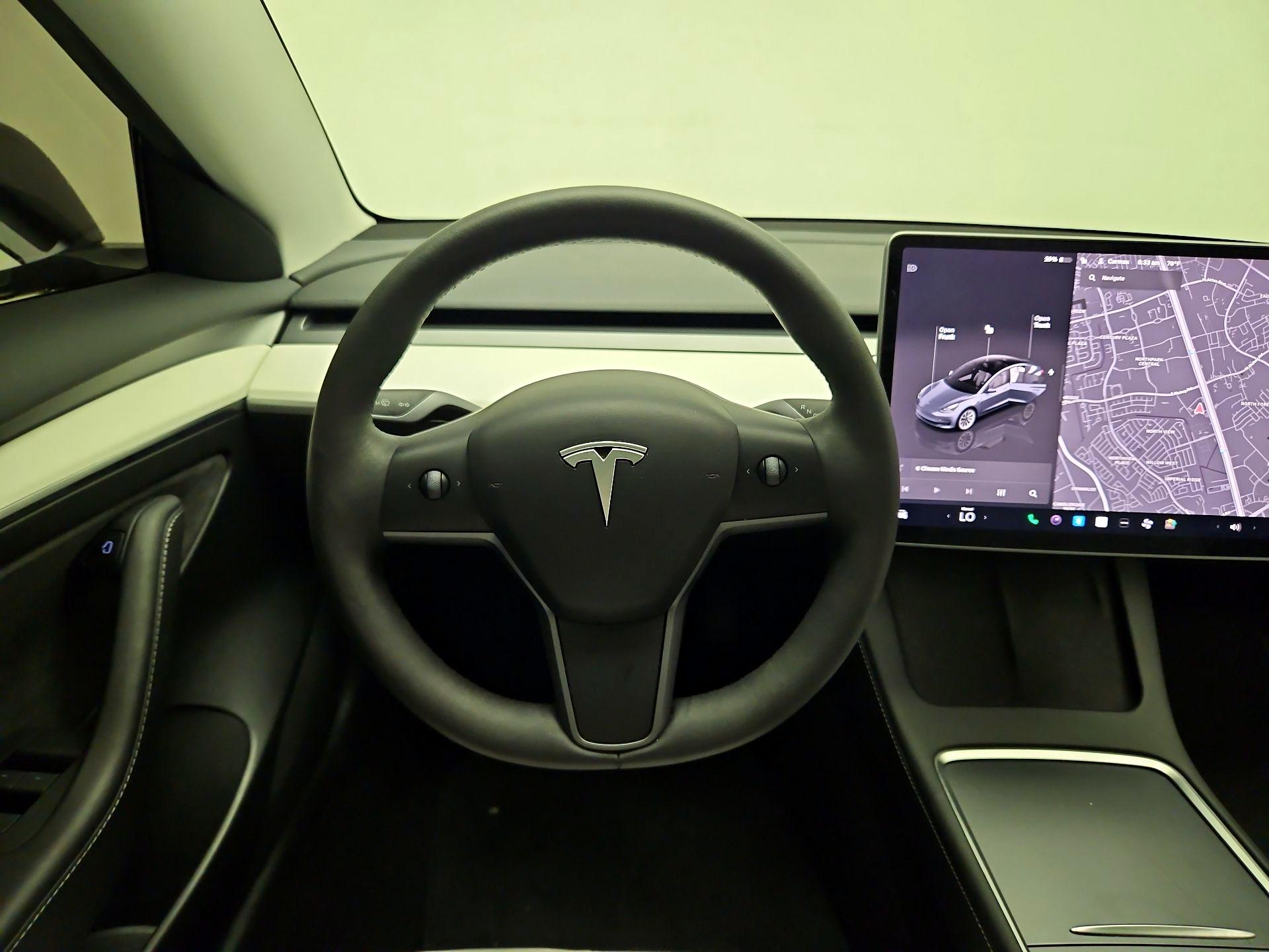 Thumbnail: 2023 Tesla Model 3 - 10