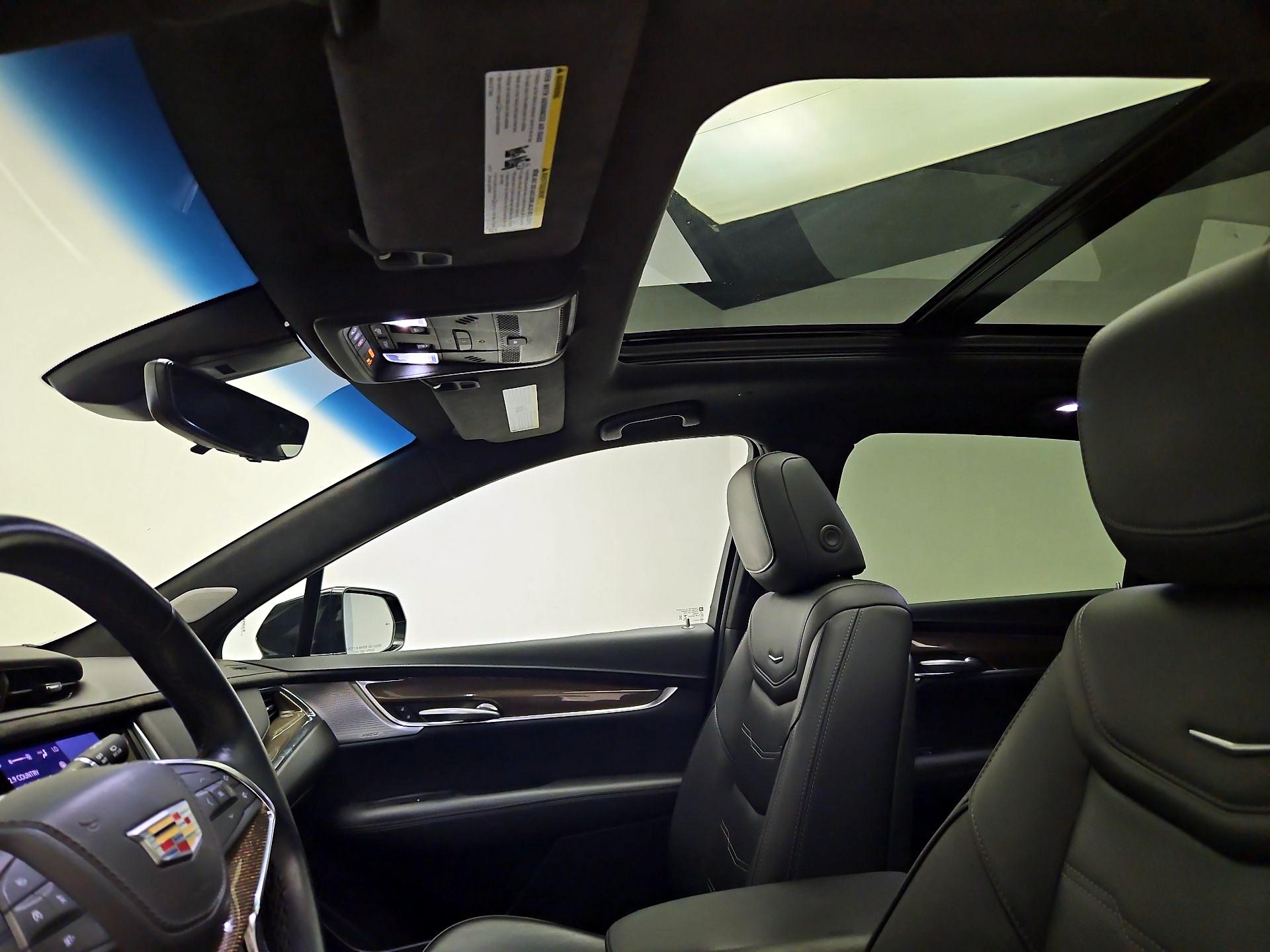Thumbnail: 2022 Cadillac XT5 - 19