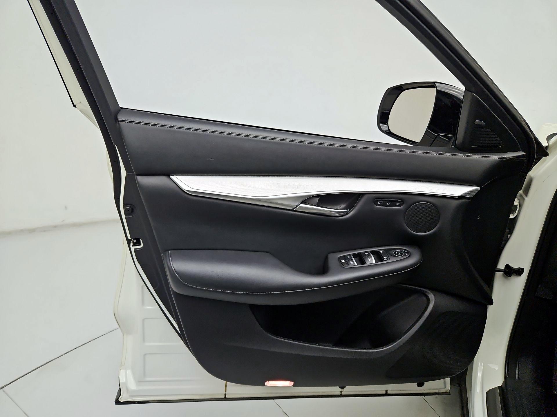 Thumbnail: 2021 INFINITI QX50 - 12