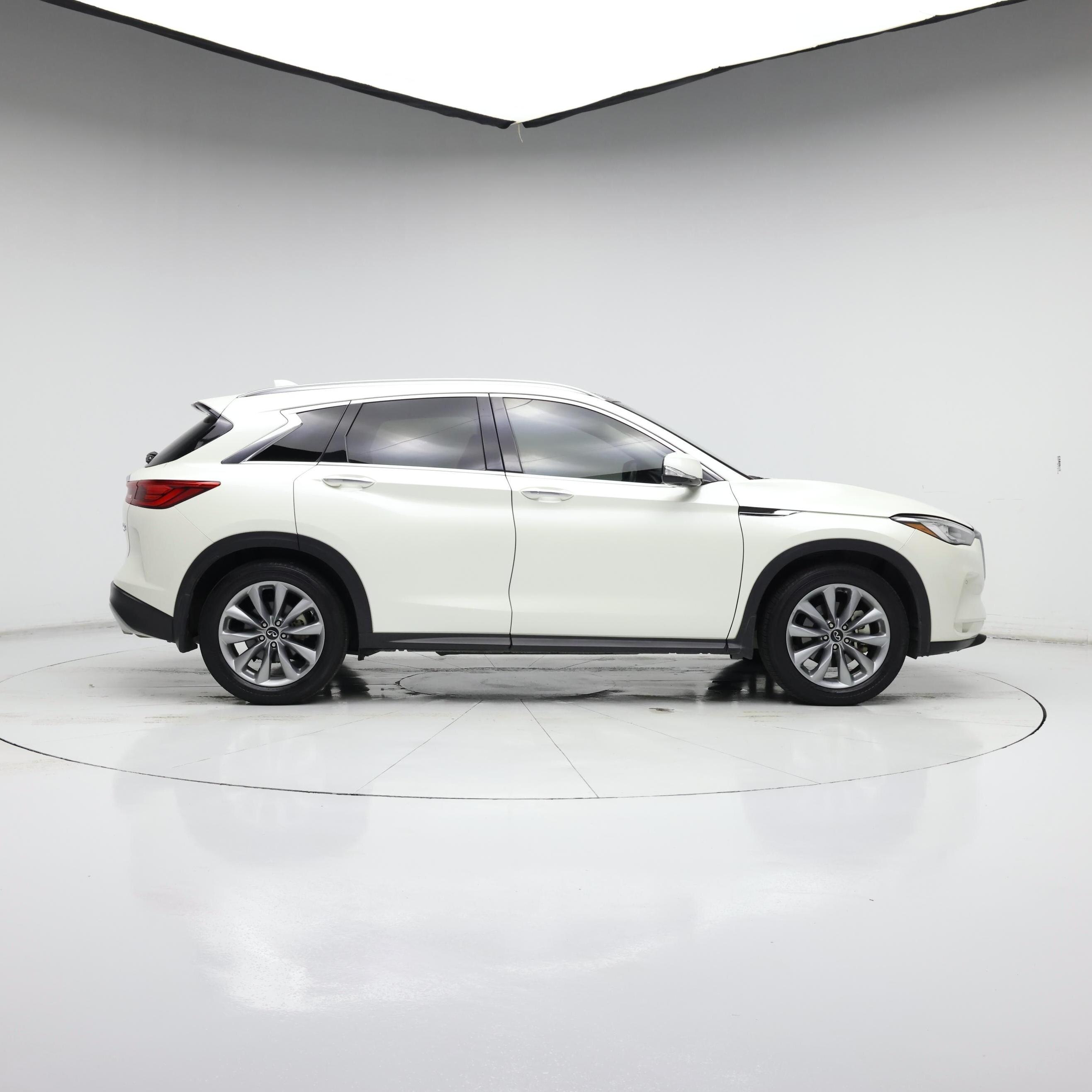 Thumbnail: 2021 INFINITI QX50 - 7