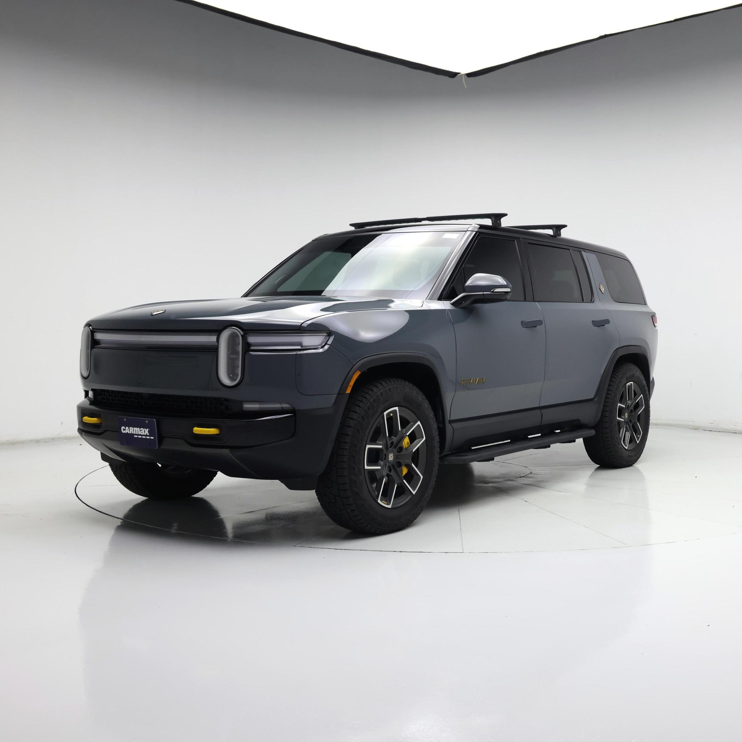 Thumbnail: 2025 Rivian R1S - 4