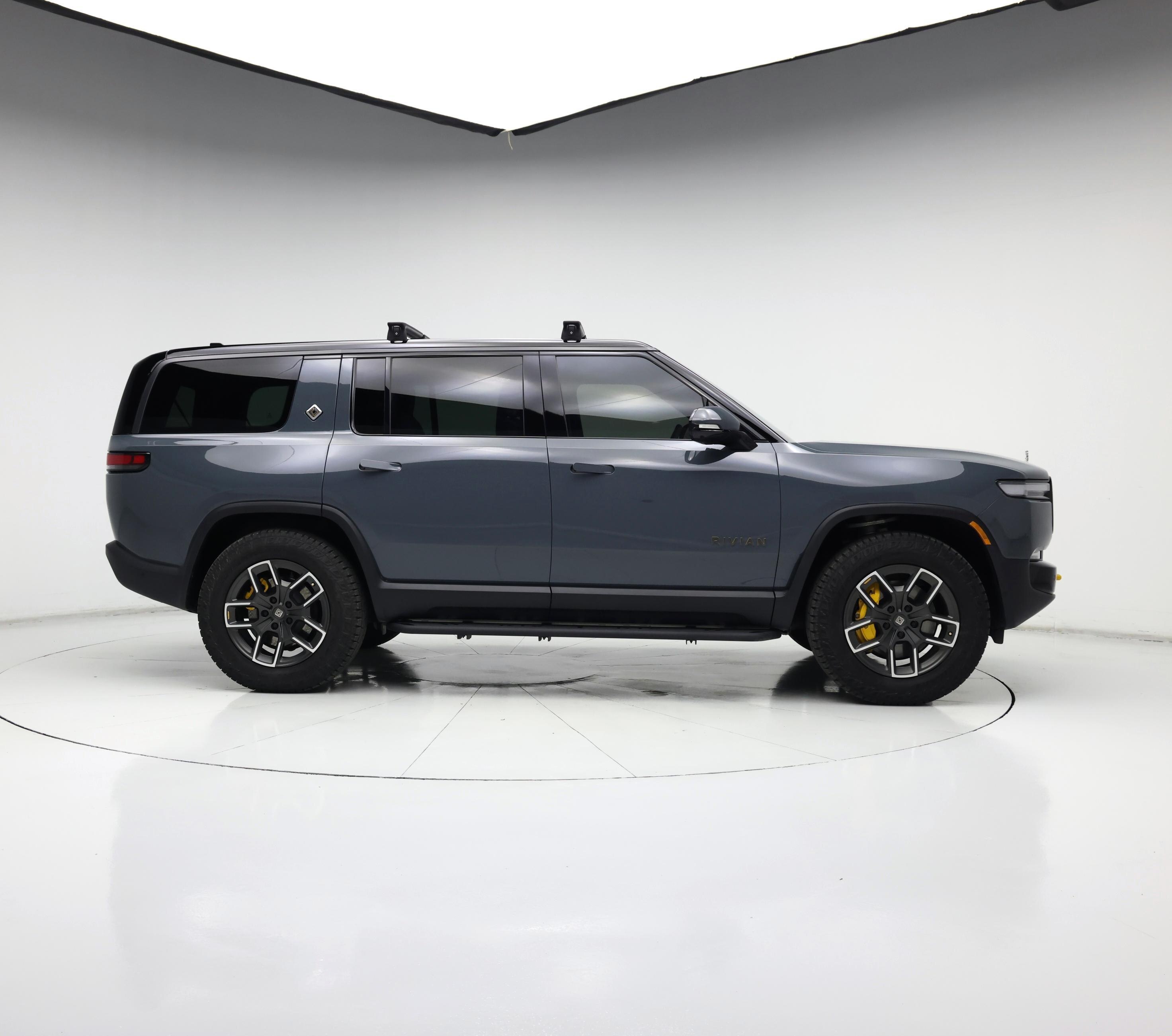 Thumbnail: 2025 Rivian R1S - 7