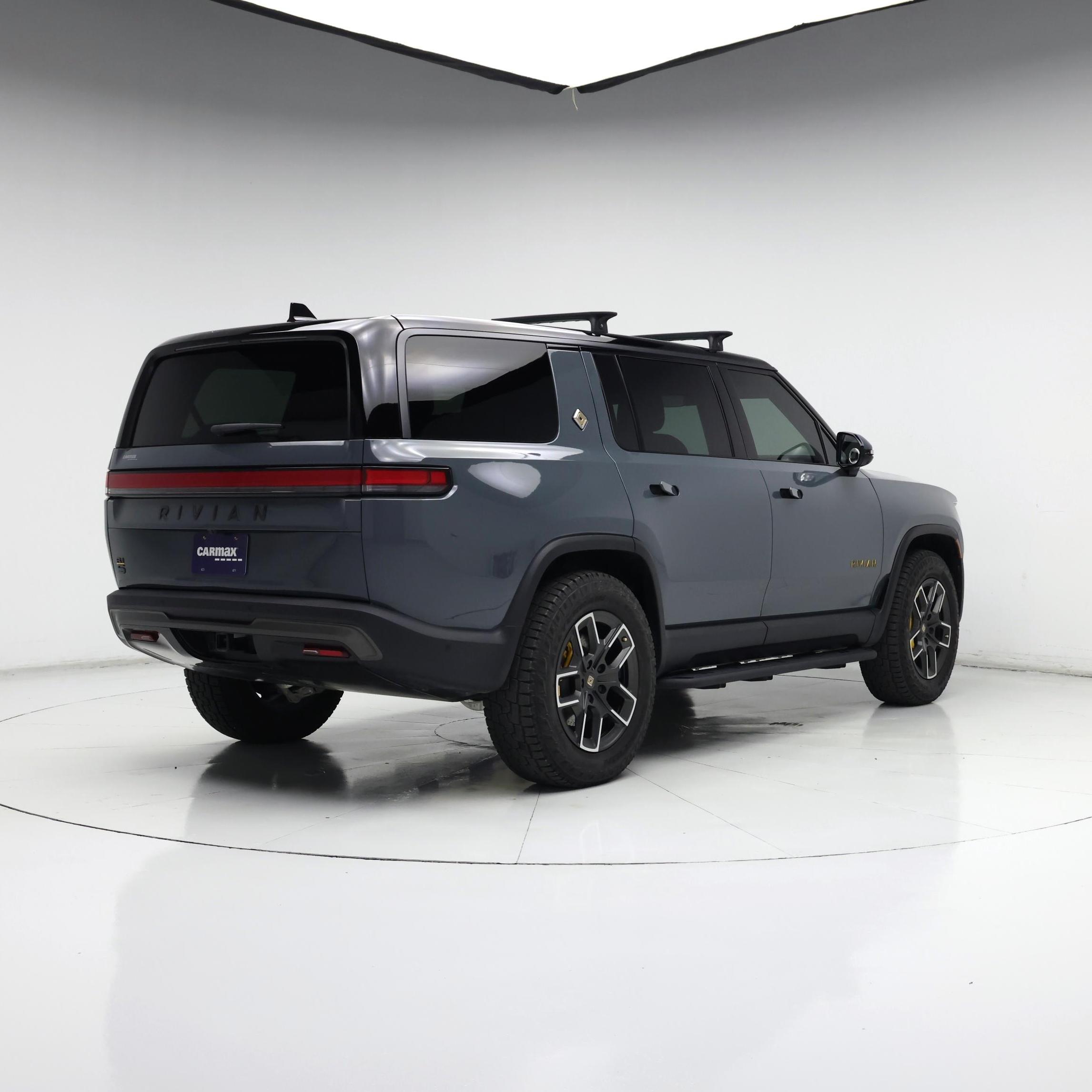 Thumbnail: 2025 Rivian R1S - 8