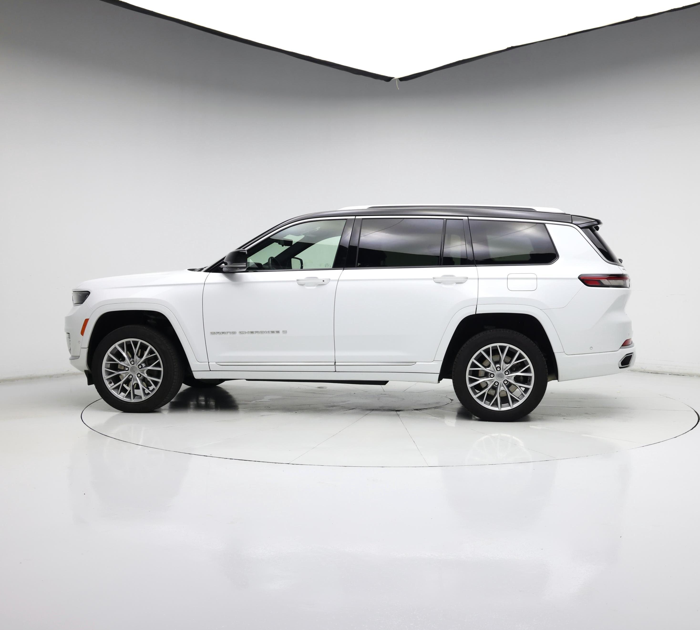 Thumbnail: 2023 Jeep Grand Cherokee L - 3