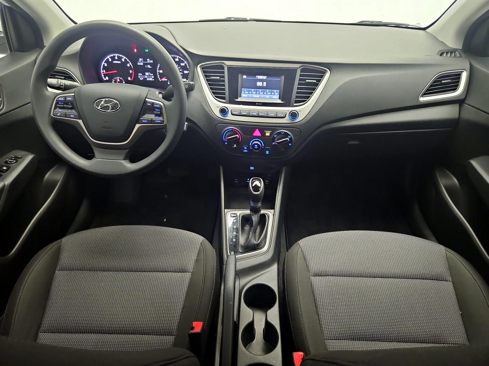 Thumbnail: 2022 Hyundai Accent - 9