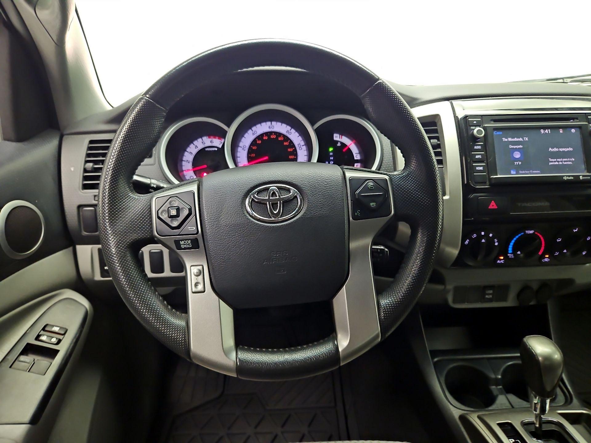 Thumbnail: 2015 Toyota Tacoma - 10