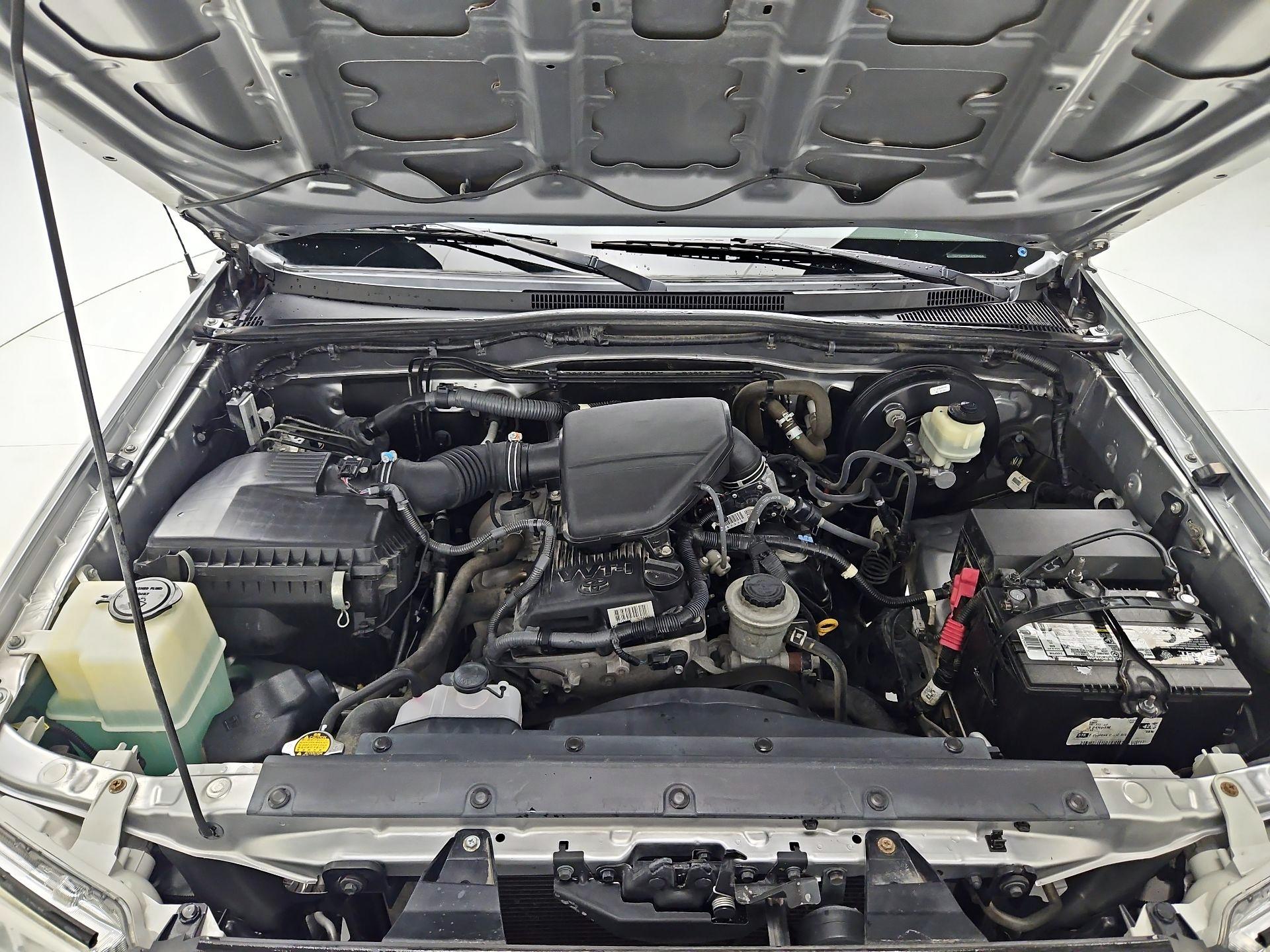 Thumbnail: 2015 Toyota Tacoma - 18