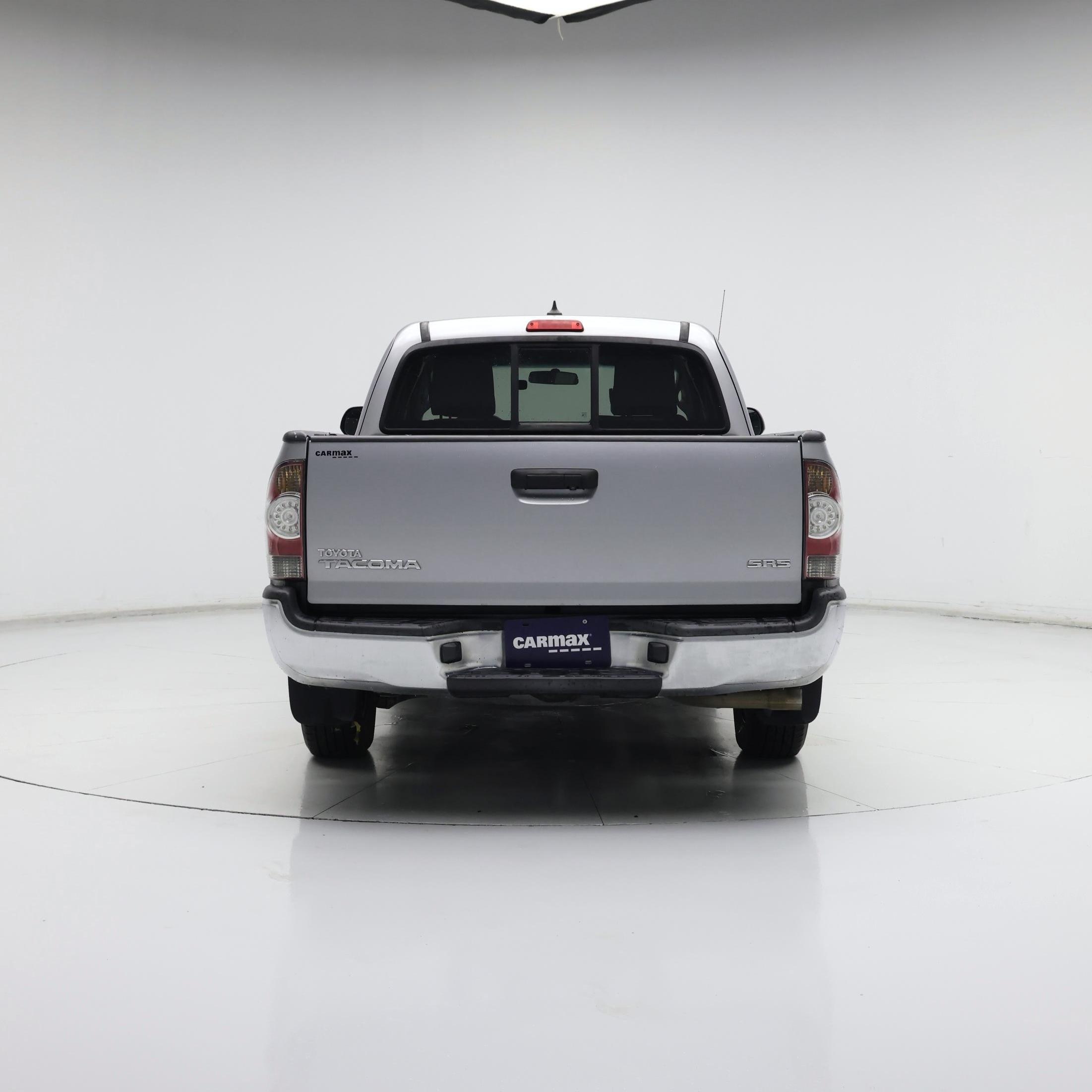 Thumbnail: 2015 Toyota Tacoma - 6