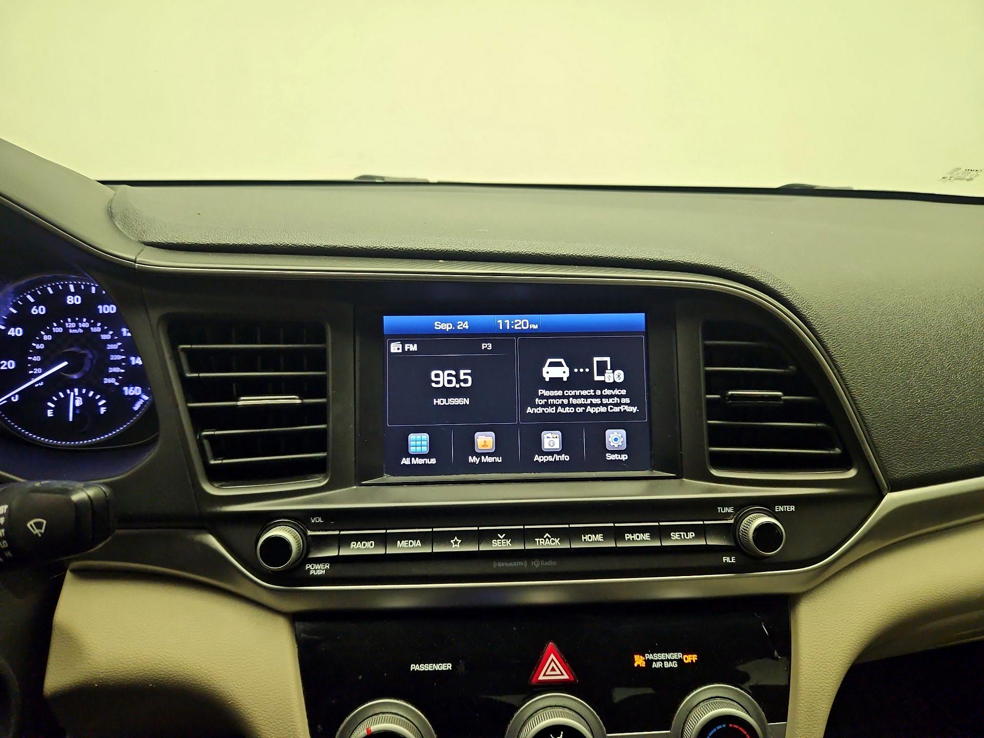 Thumbnail: 2019 Hyundai Elantra - 14