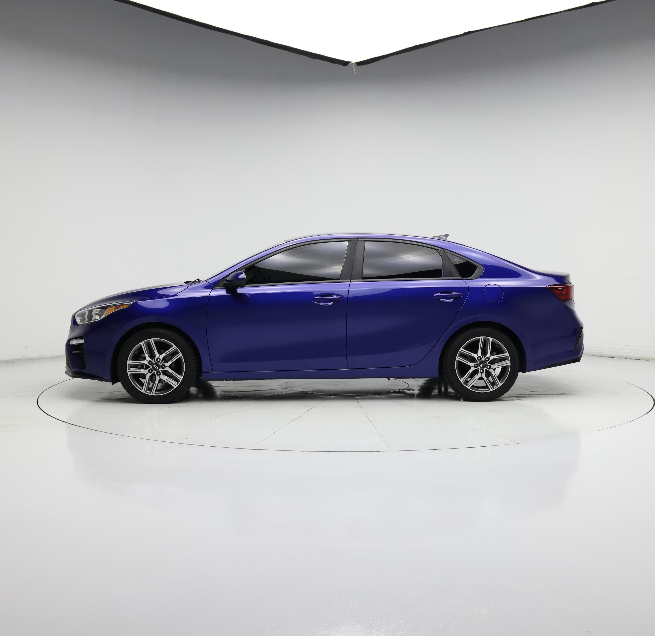 Thumbnail: 2019 Kia Forte - 3