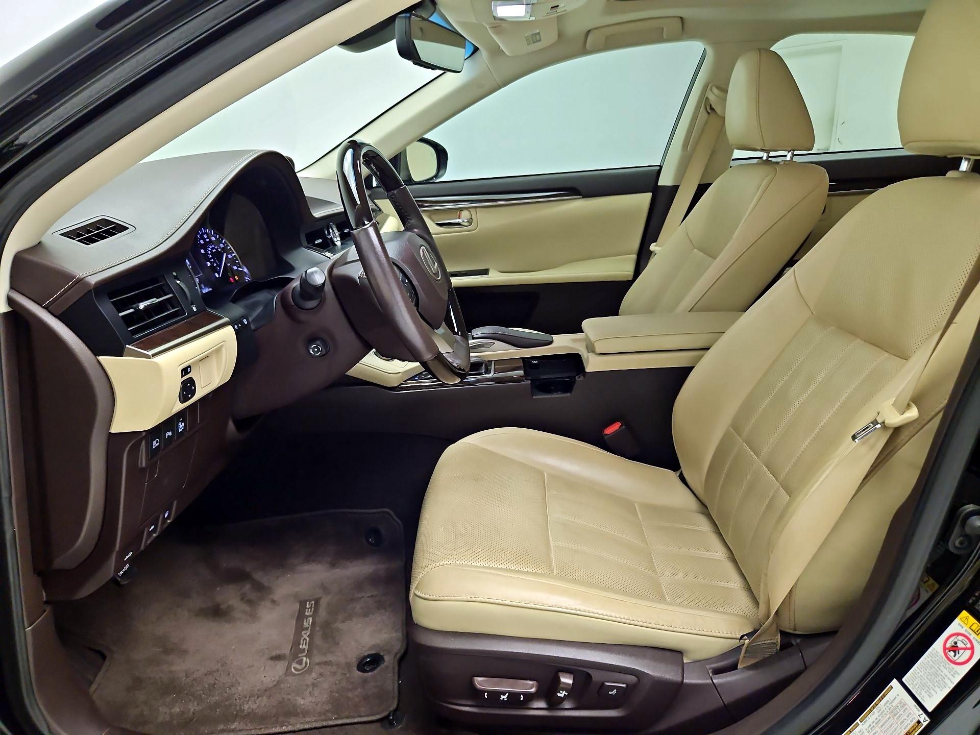 Thumbnail: 2018 Lexus ES - 11
