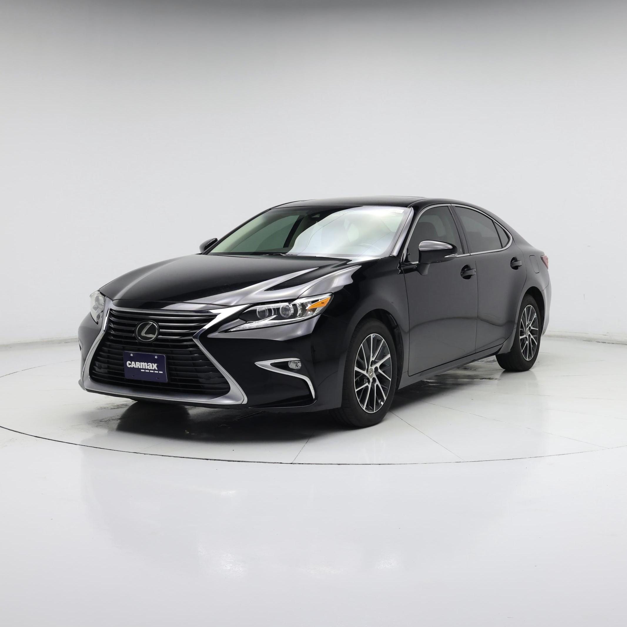 Thumbnail: 2018 Lexus ES - 4