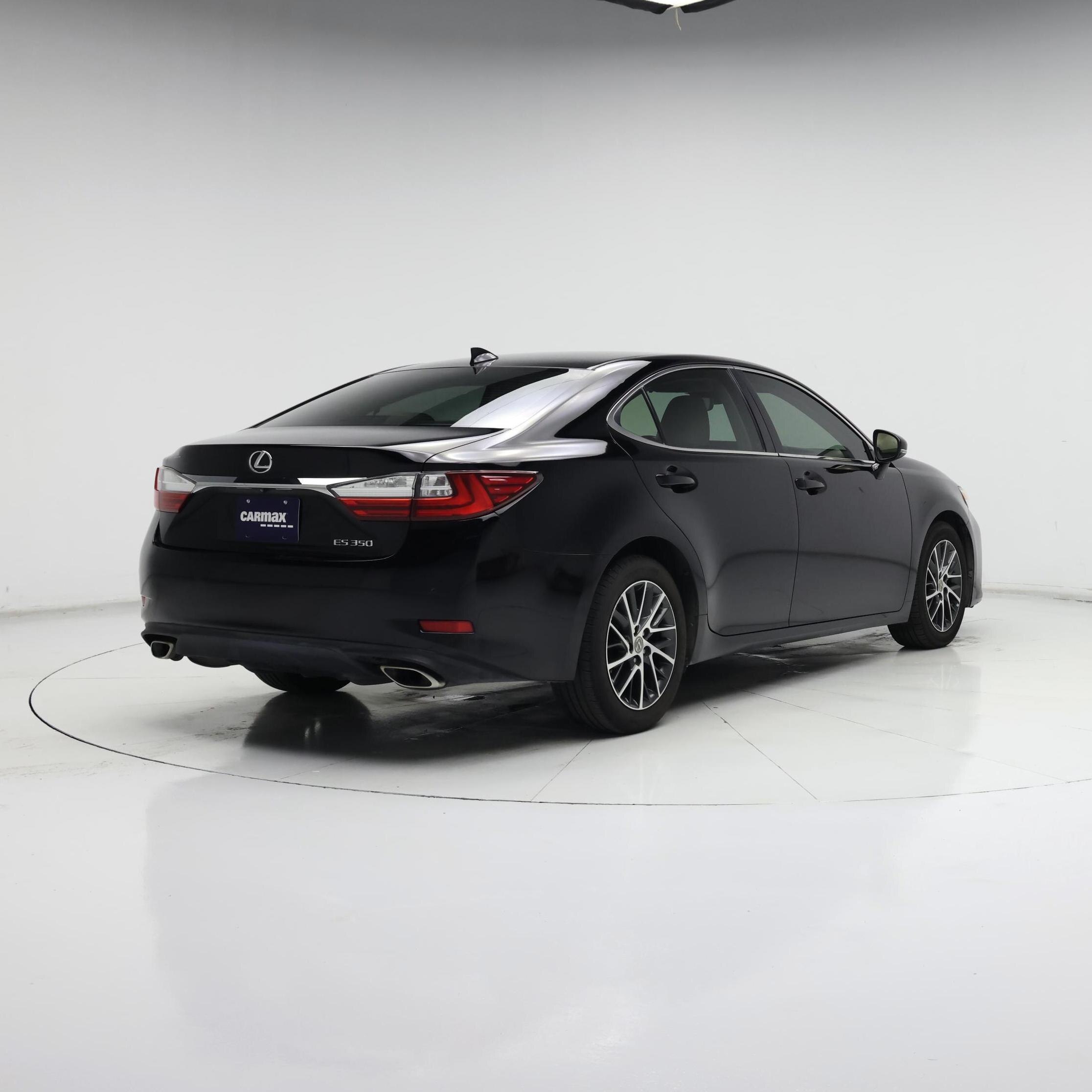 Thumbnail: 2018 Lexus ES - 8