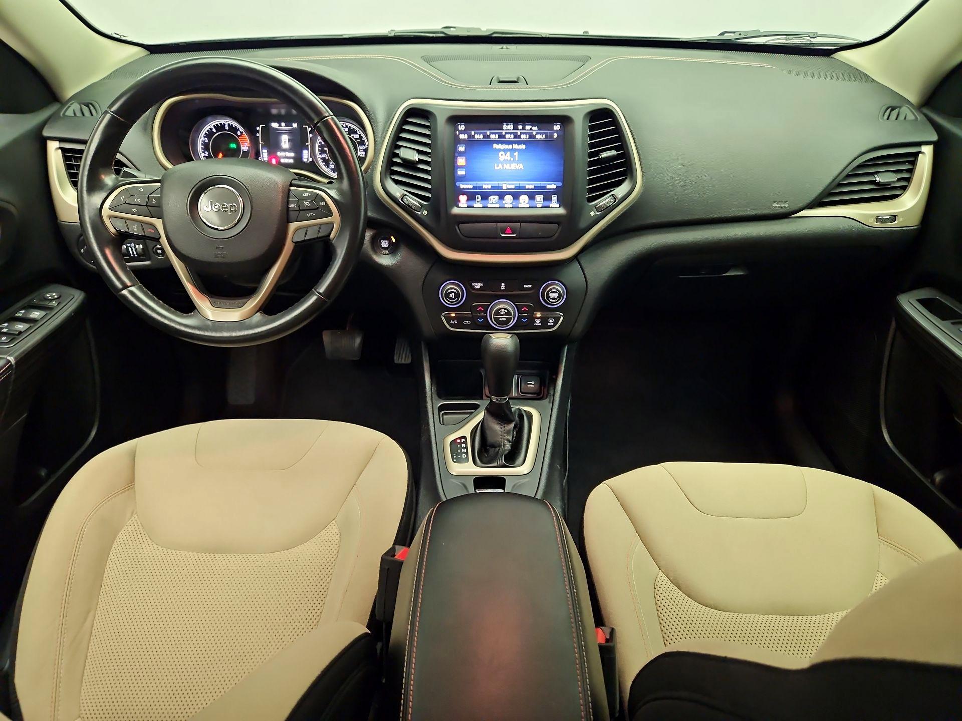 Thumbnail: 2017 Jeep Cherokee - 9