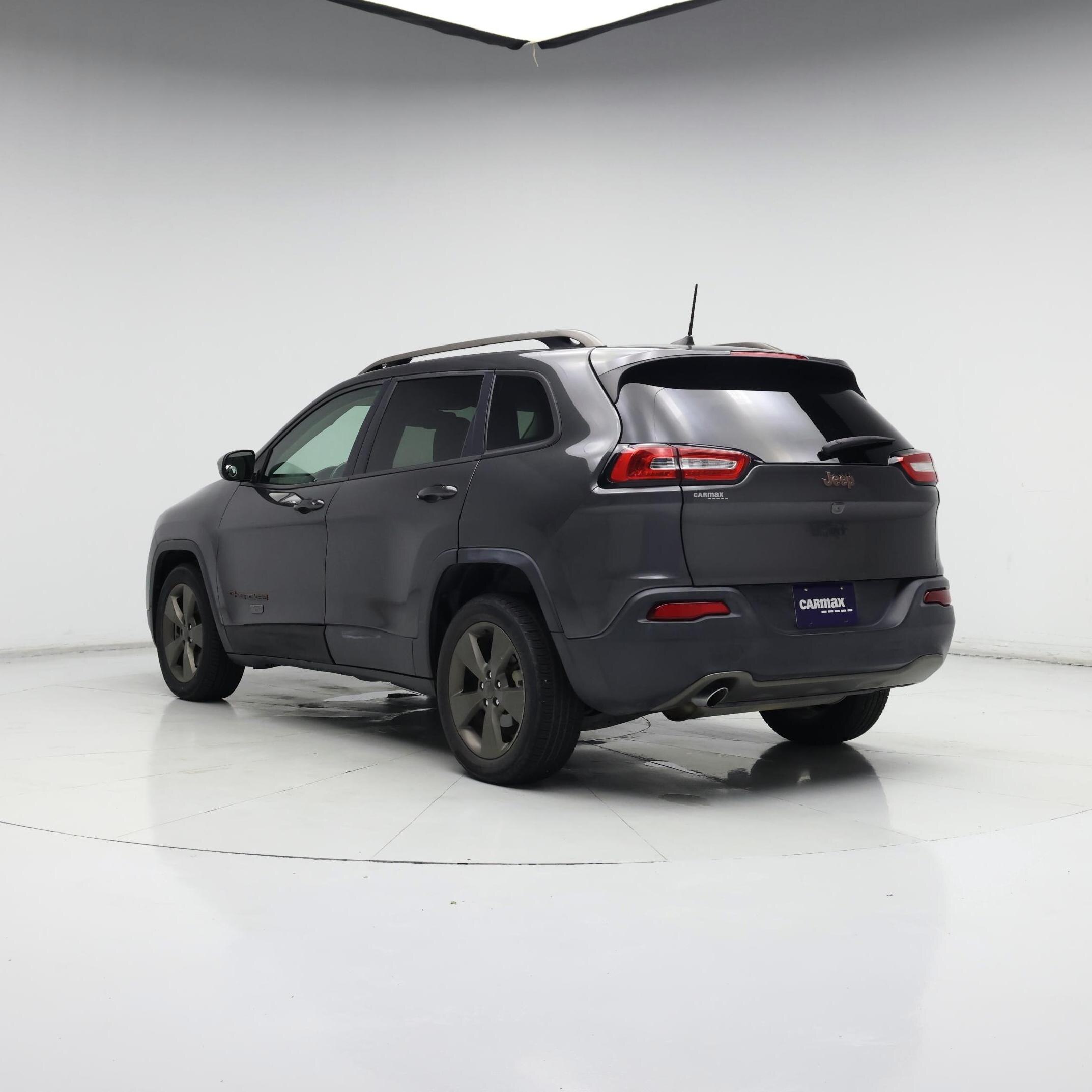 Thumbnail: 2017 Jeep Cherokee - 2