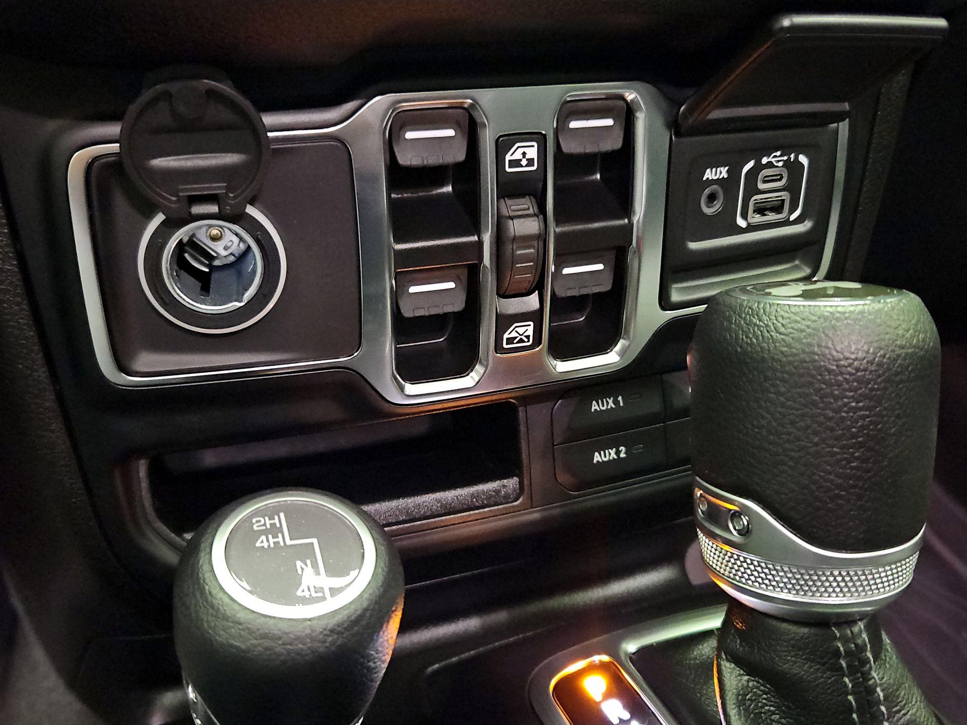 Thumbnail: 2024 Jeep Wrangler - 18