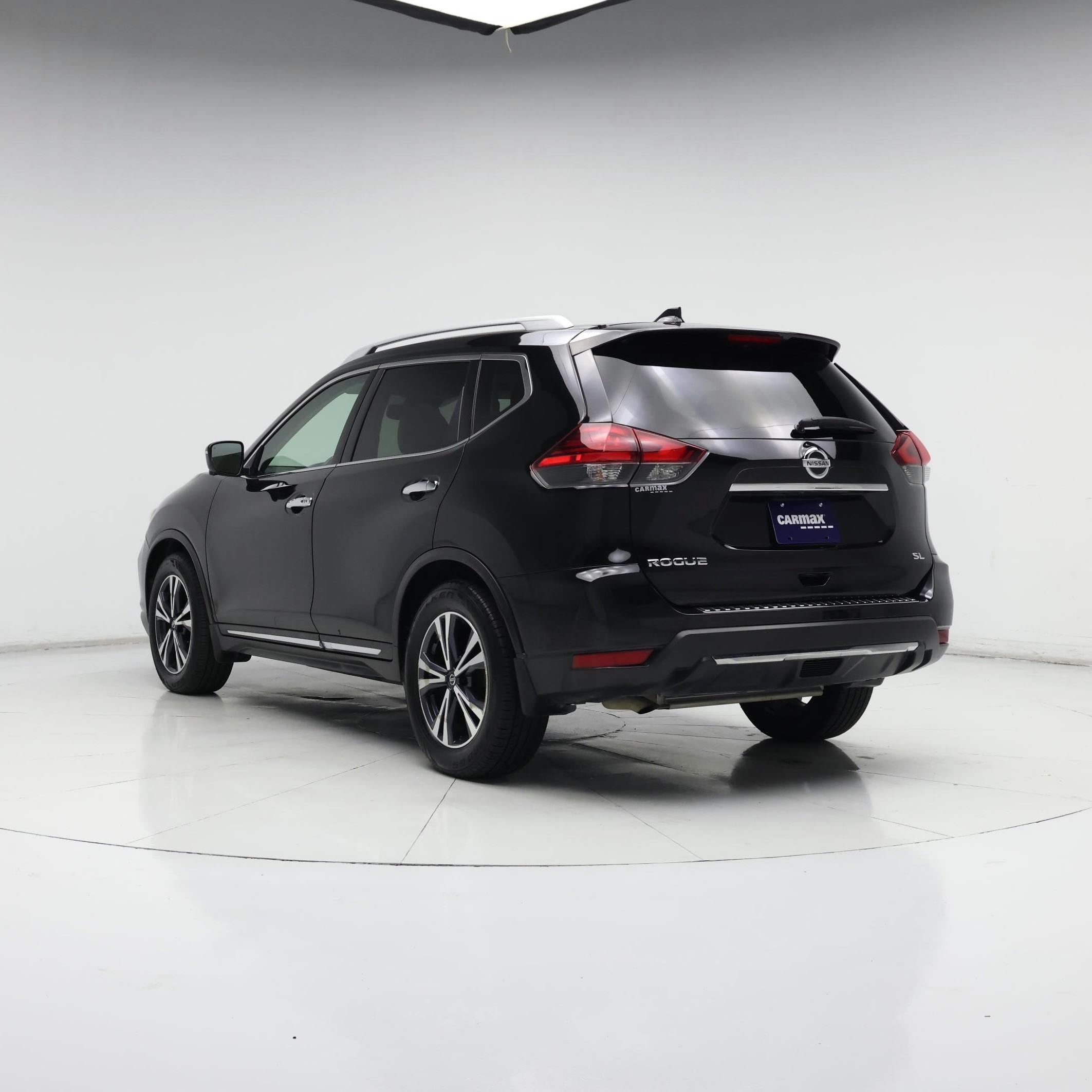 Thumbnail: 2017 Nissan Rogue - 2