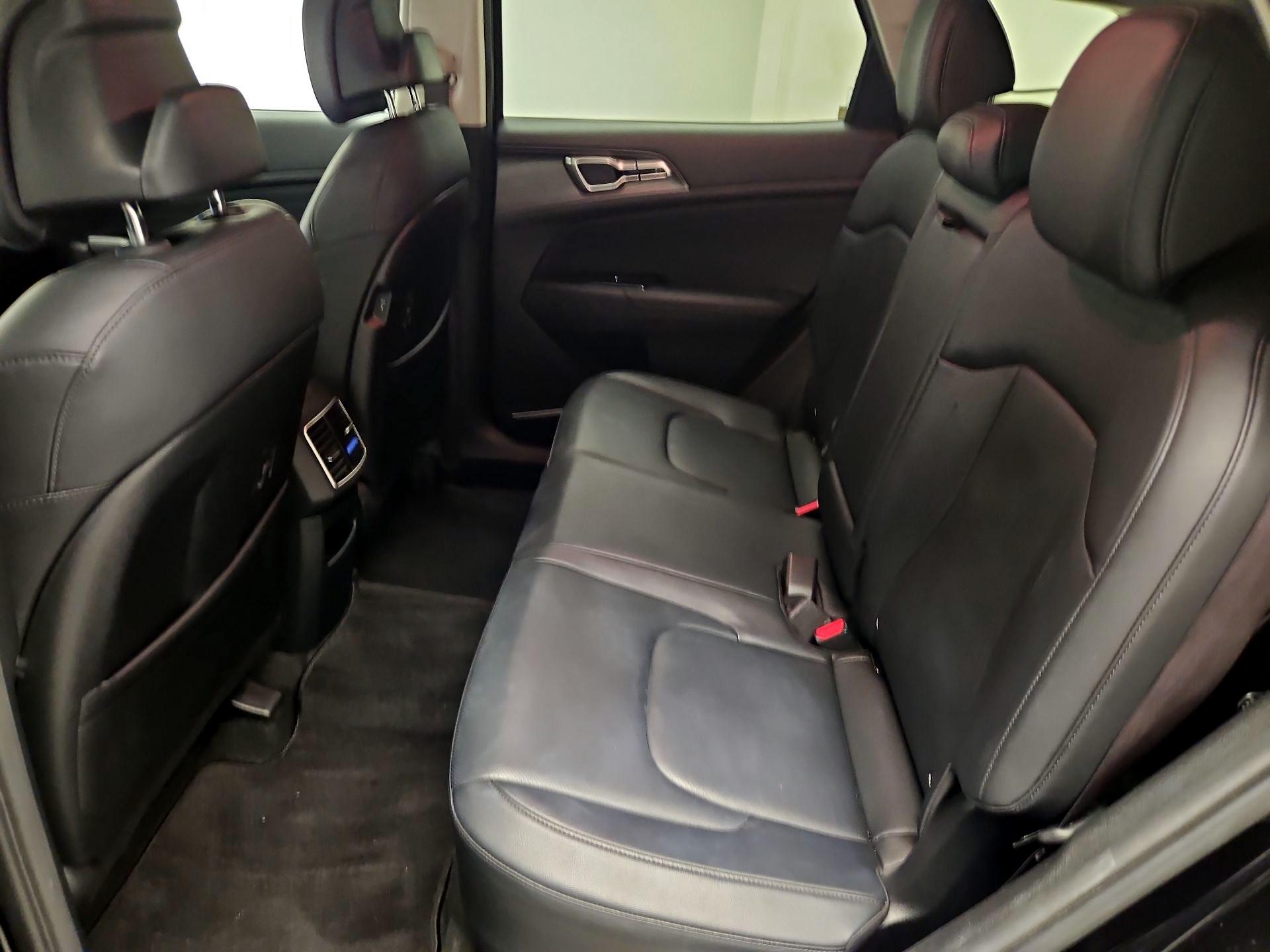 Thumbnail: 2023 Kia Sportage - 20