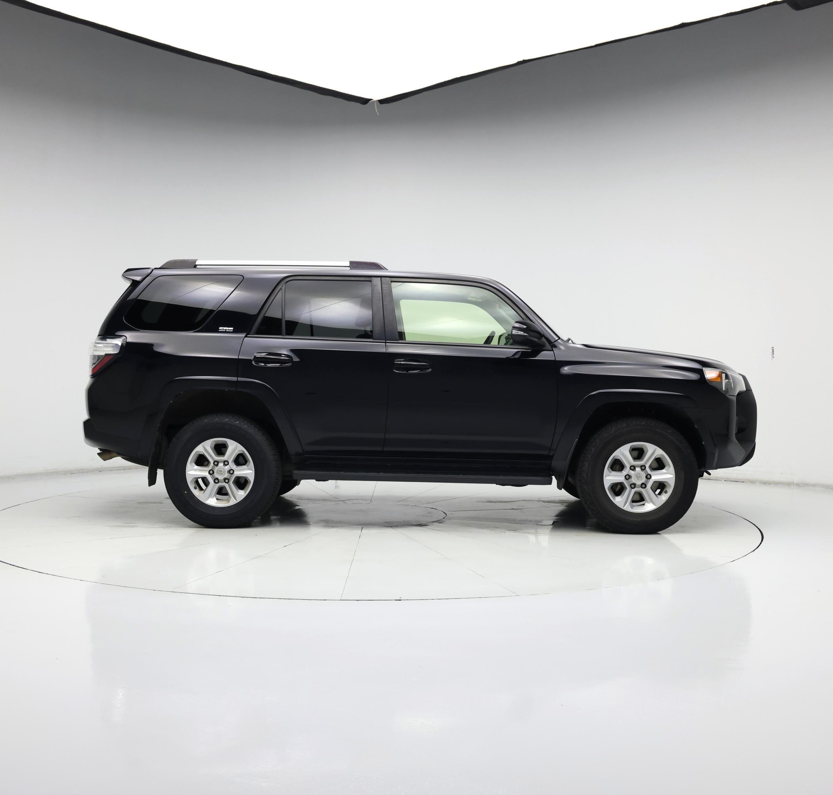 Thumbnail: 2021 Toyota 4Runner - 7