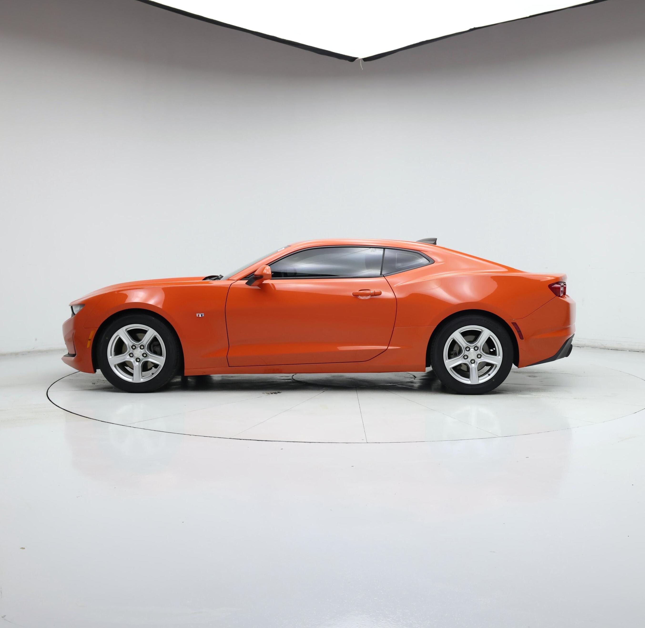 Thumbnail: 2019 Chevrolet Camaro - 3
