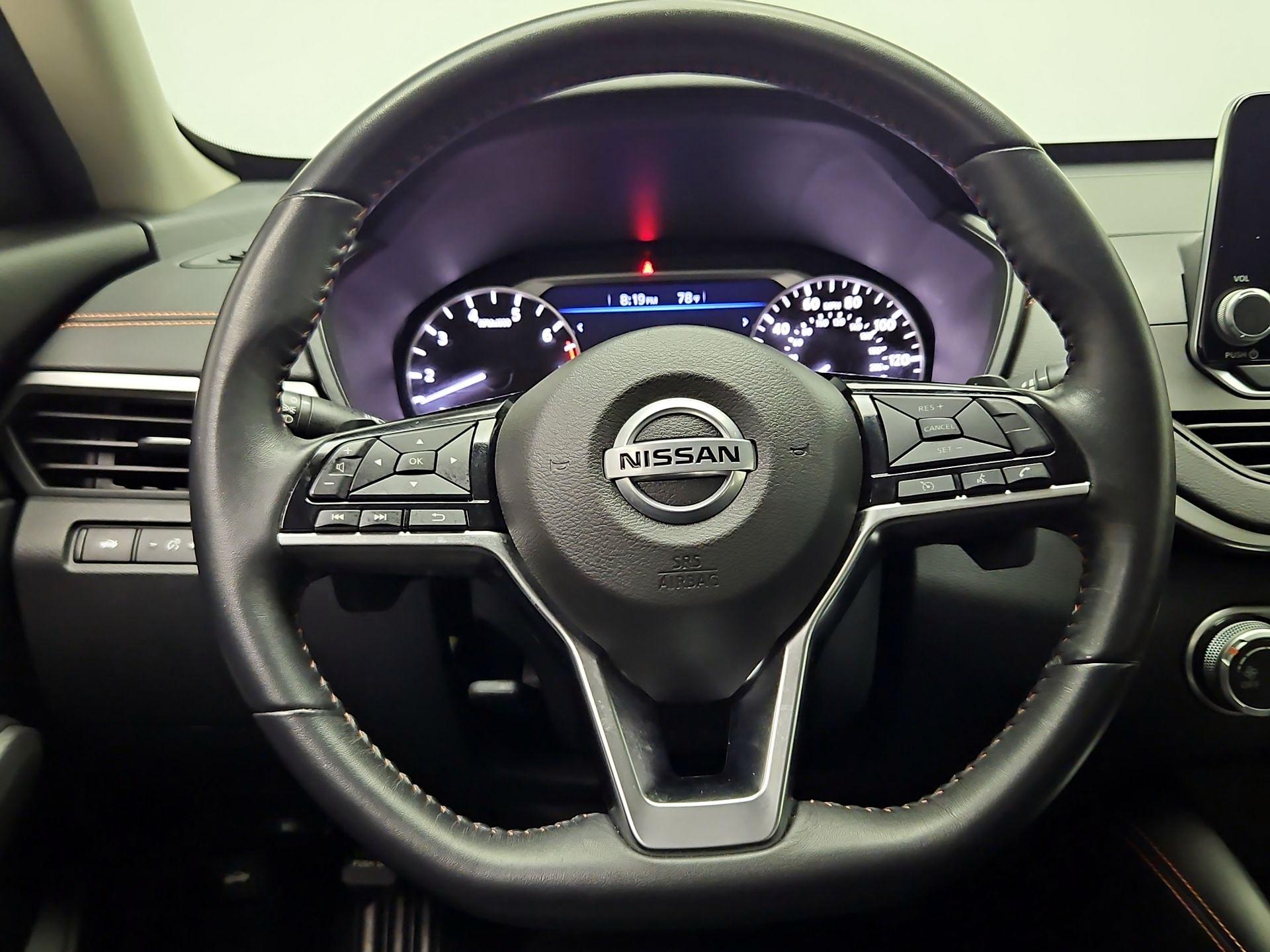 Thumbnail: 2020 Nissan Altima - 10