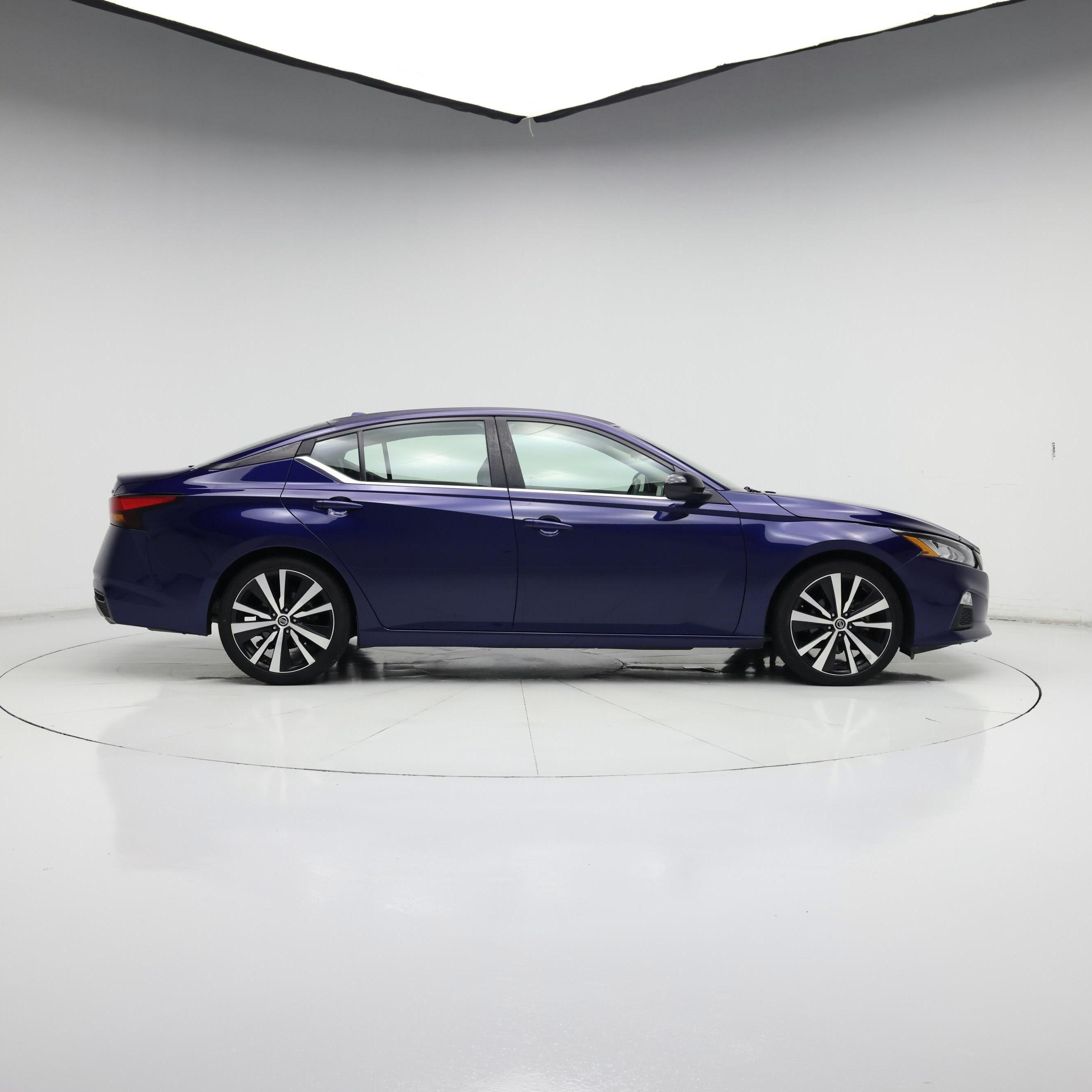 Thumbnail: 2020 Nissan Altima - 7