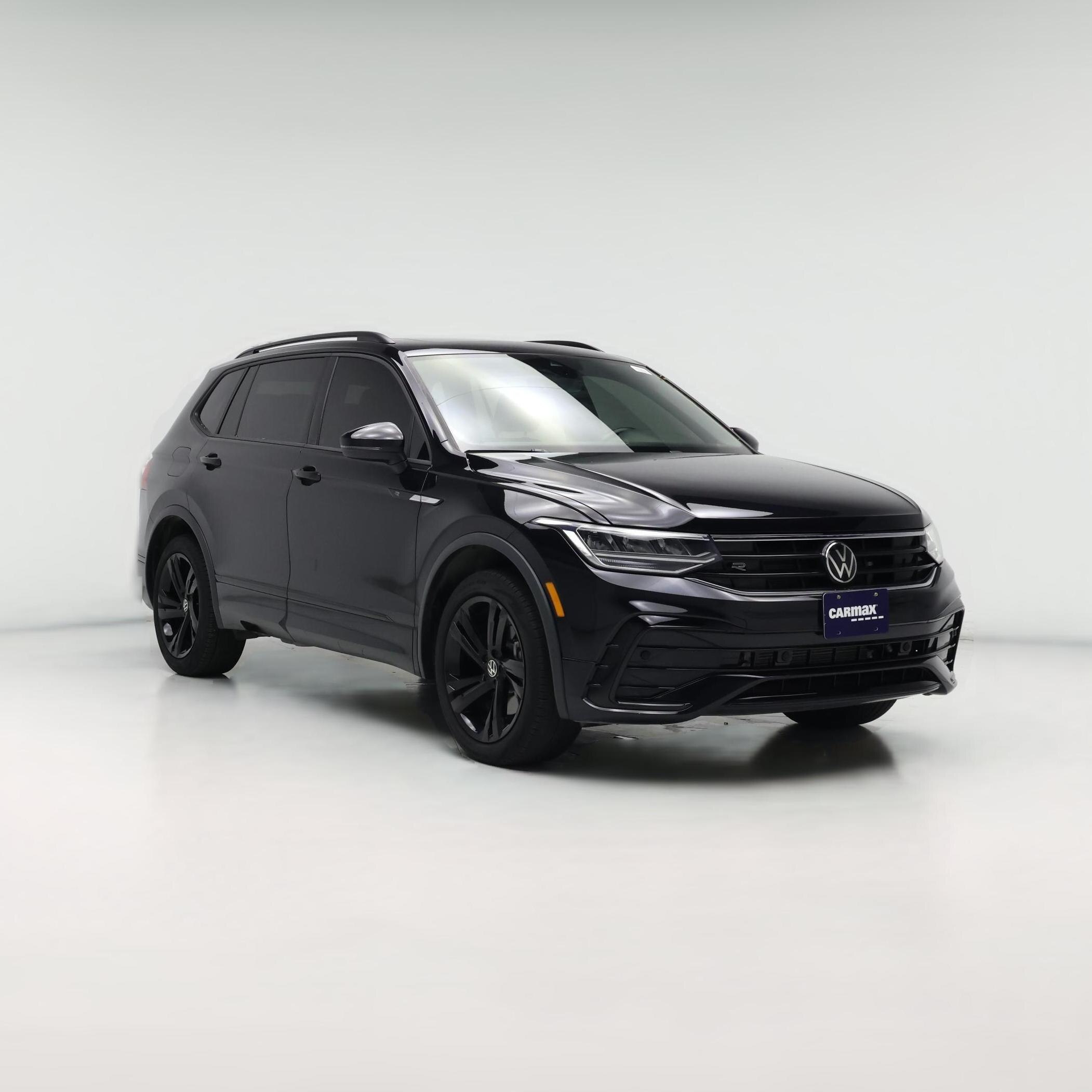 Thumbnail: 2023 Volkswagen Tiguan - 1