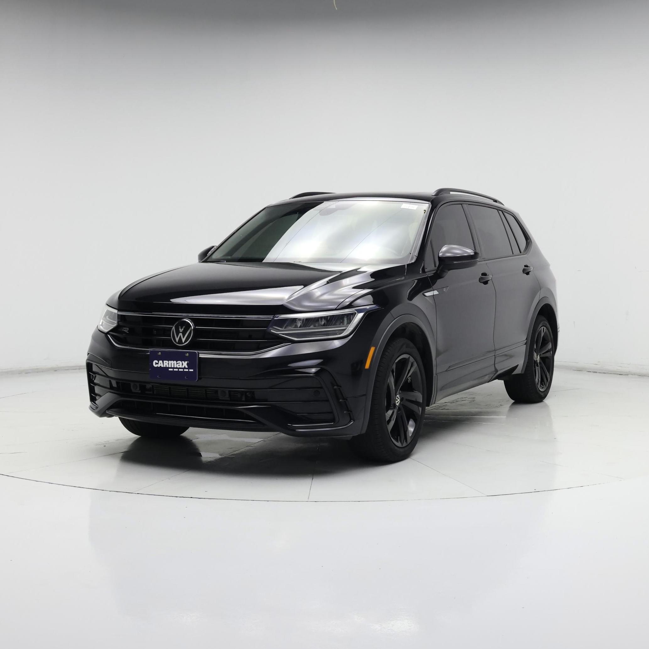 Thumbnail: 2023 Volkswagen Tiguan - 4