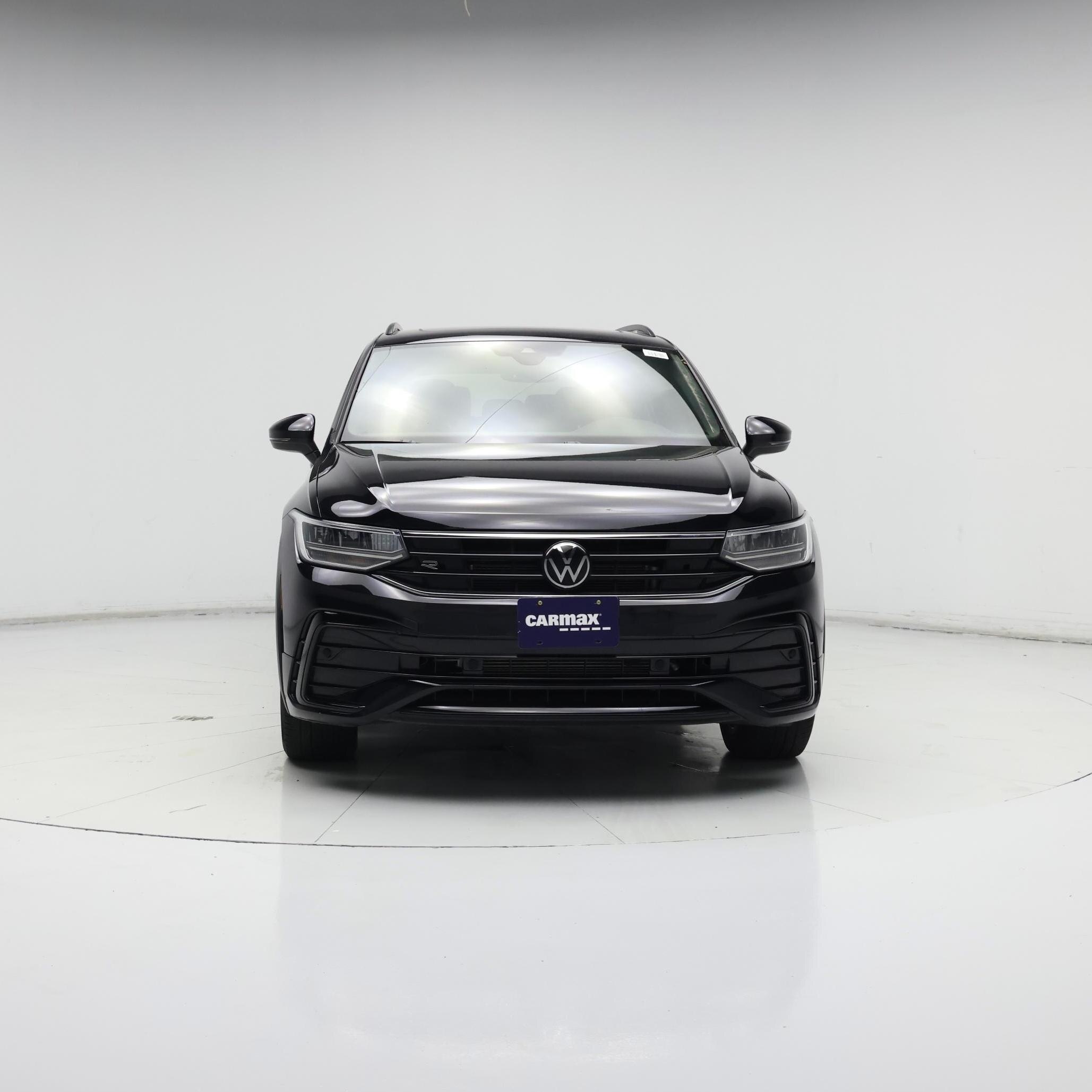 Thumbnail: 2023 Volkswagen Tiguan - 5