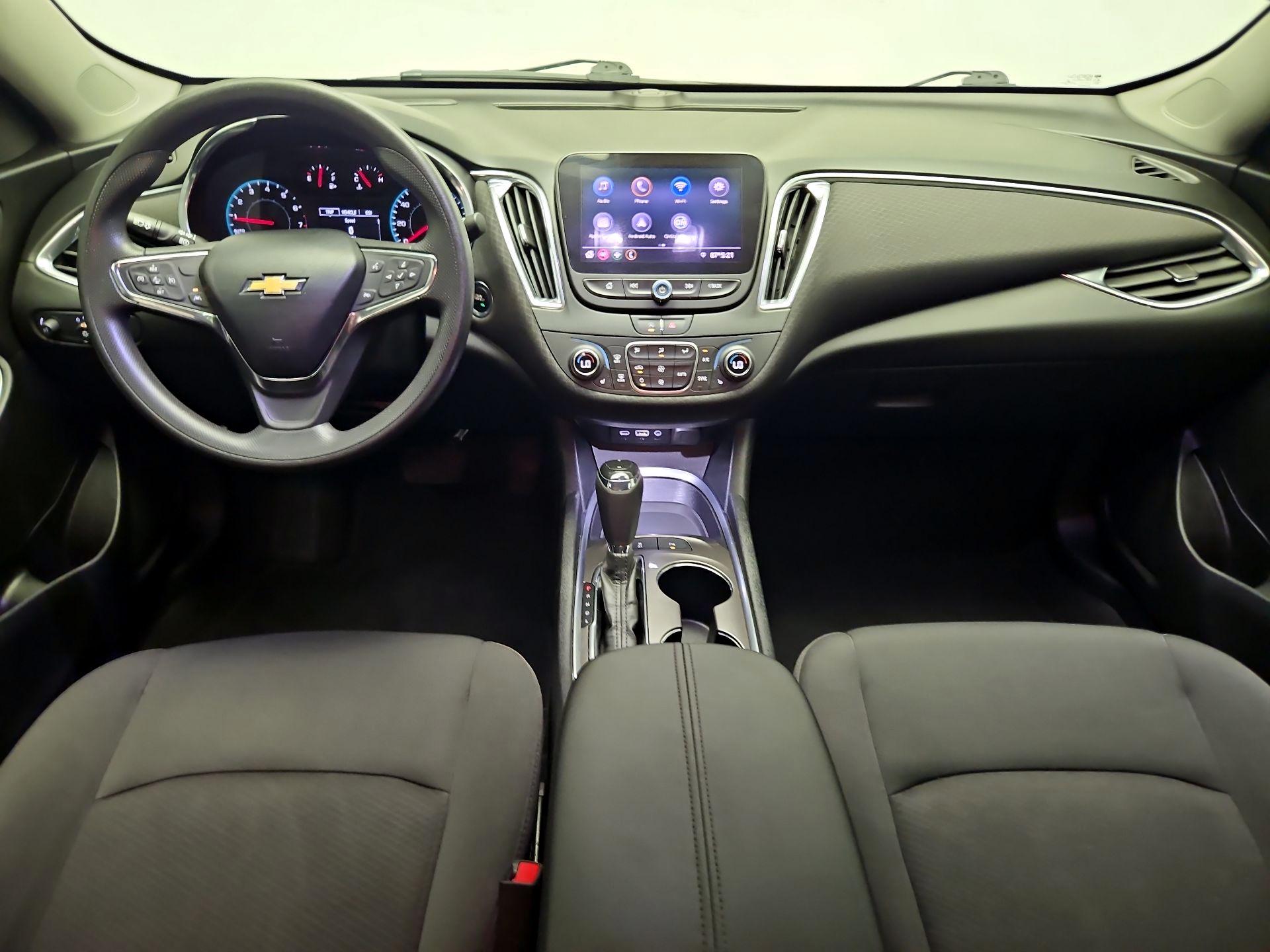 Thumbnail: 2020 Chevrolet Malibu - 9