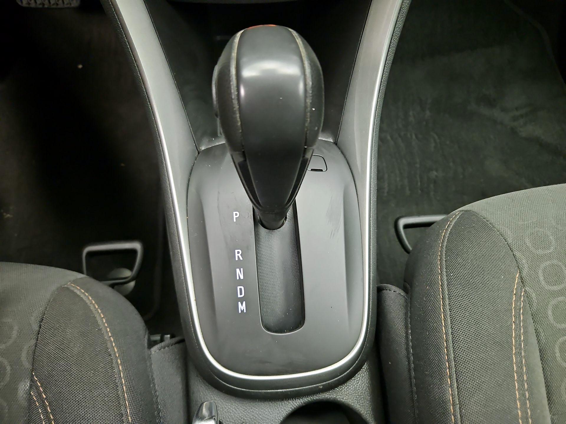 Thumbnail: 2020 Chevrolet Trax - 17