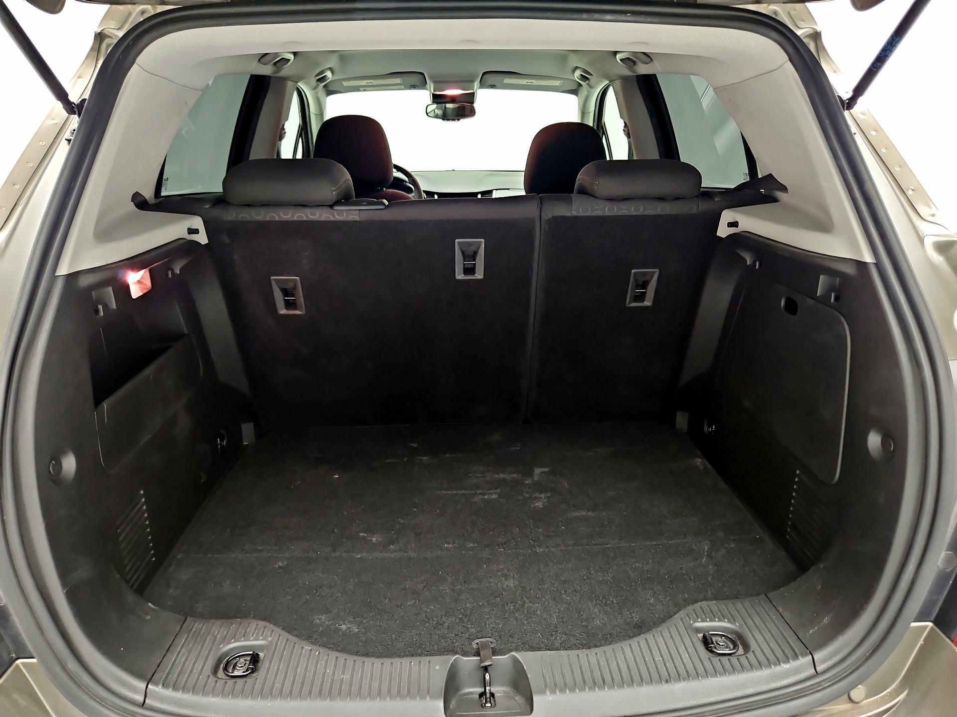 Thumbnail: 2020 Chevrolet Trax - 20