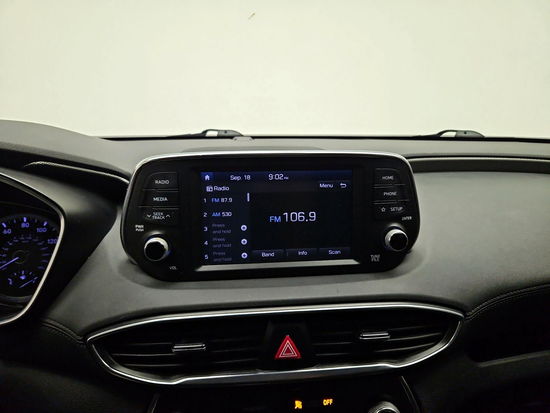 Thumbnail: 2019 Hyundai Santa Fe - 14